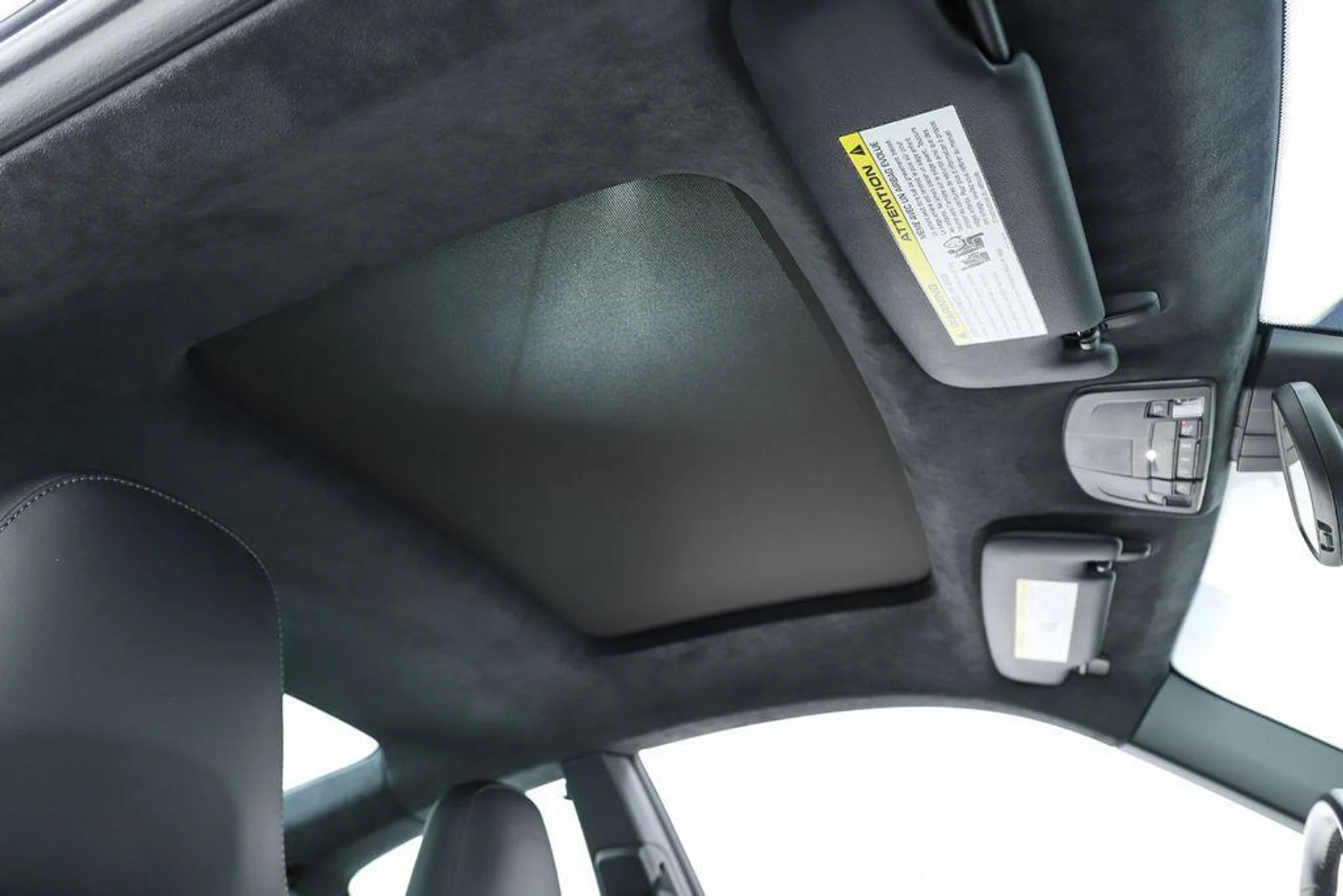 mph067_981447508_W_mc_O_Ek_5gv_Q_Rr5_P4_Xyf_Sv8onj8_76dcb15211