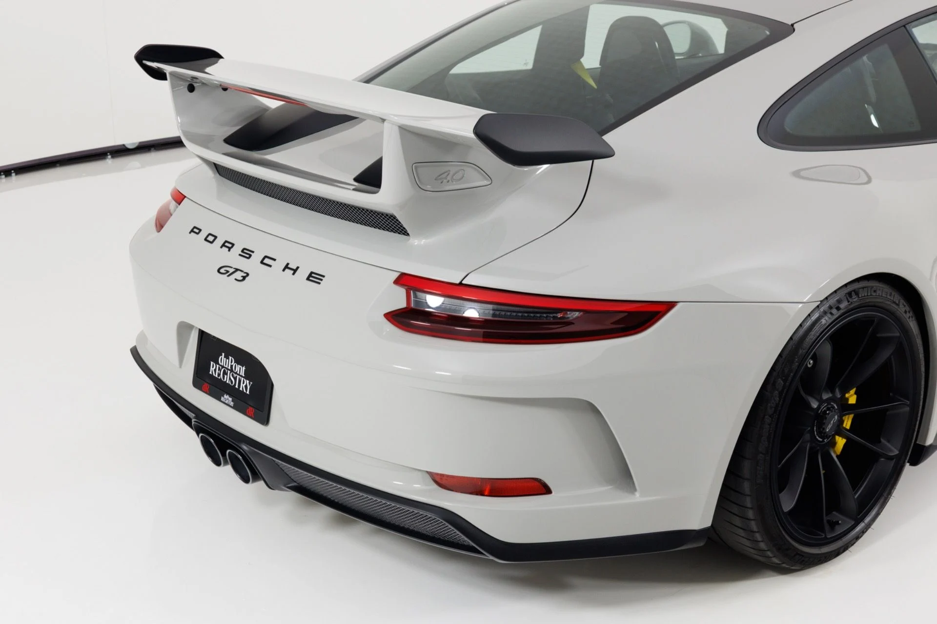 mph068_1033634143_Used_2018_Porsche_911_GT_3_1782944837_ae10291626