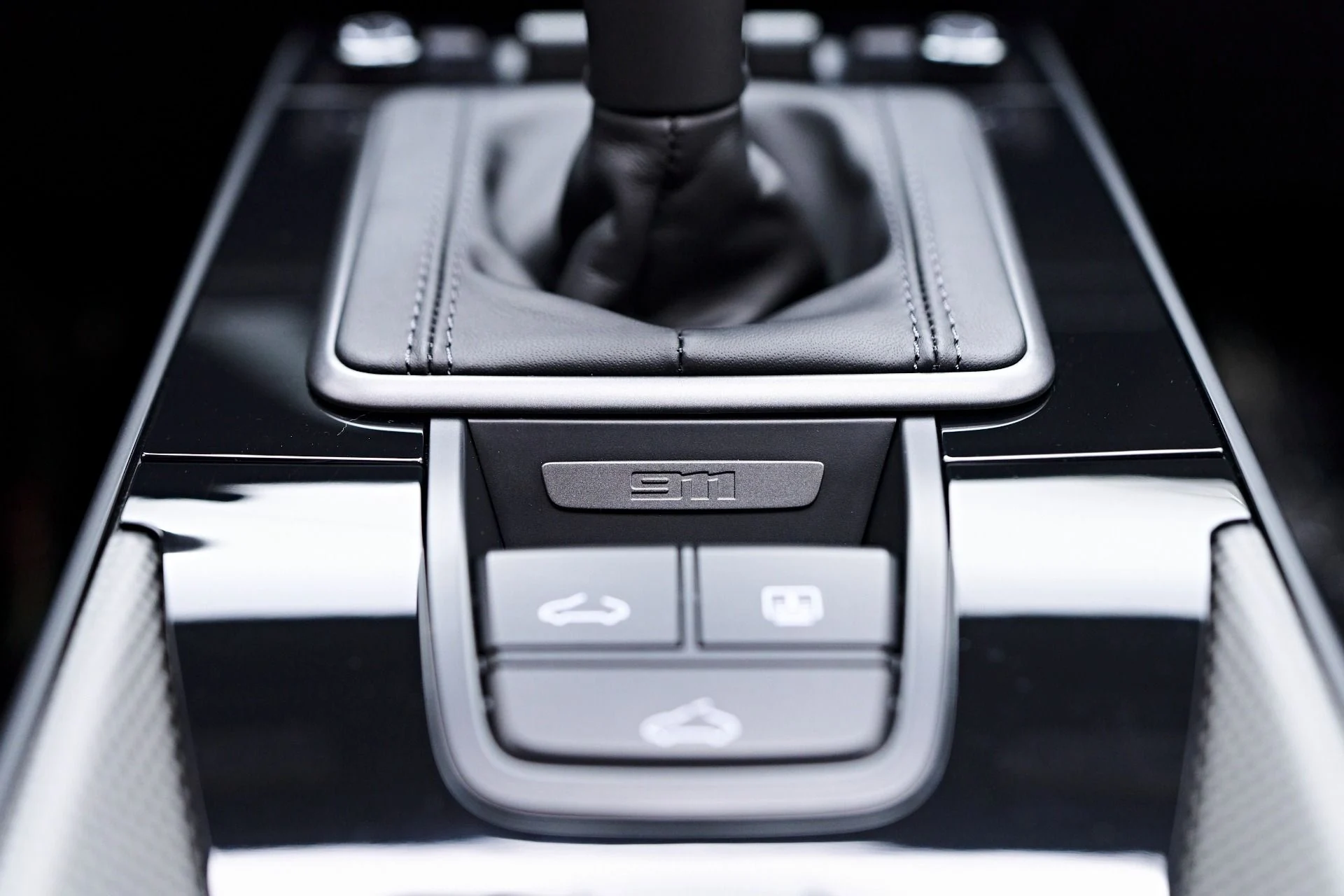 mph068_1044911869_Used_2024_Porsche_911_Carrera_4_GTS_1753409003_a7ef1dcdc0