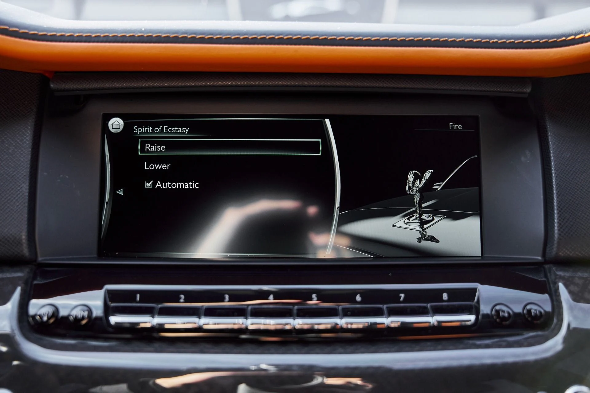 mph068_1147993723_Used_2022_Rolls_Royce_Cullinan_Black_Badge_1768359564_cd12a4695e