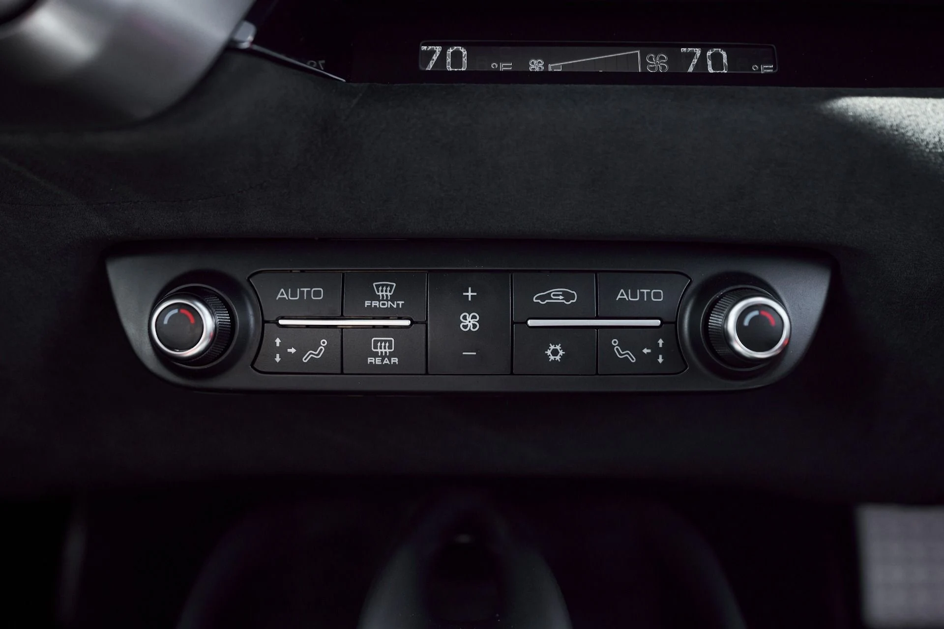 mph068_1149036933_Used_2018_Ferrari_812_Superfast_Base_1767042820_6c0279b408