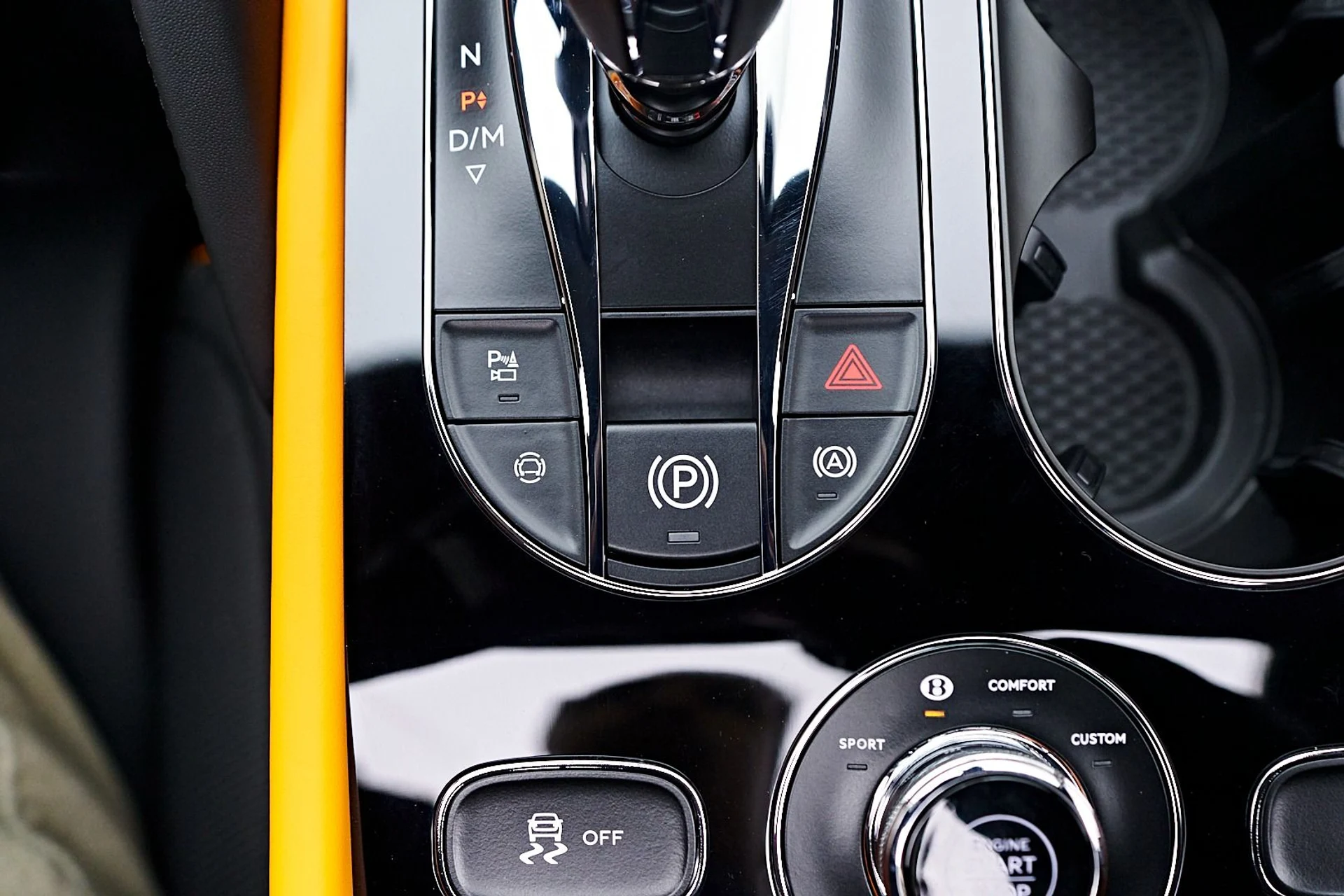 mph068_1186956632_Used_2025_Bentley_Bentayga_S_Black_Edition_1738363048_084f81c83a