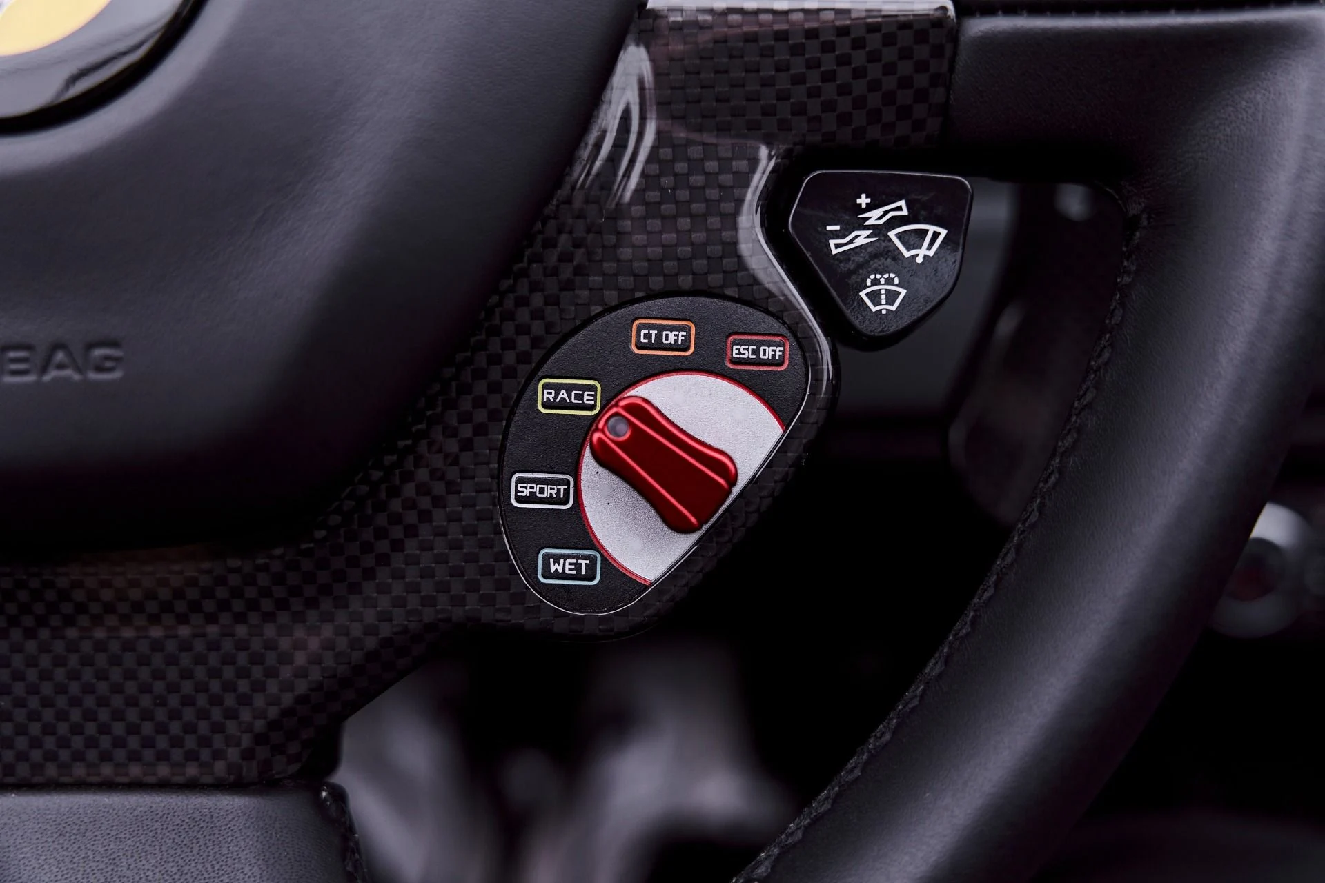 mph068_1200650828_Used_2019_Ferrari_488_Spider_Base_1782196580_22f72356f0