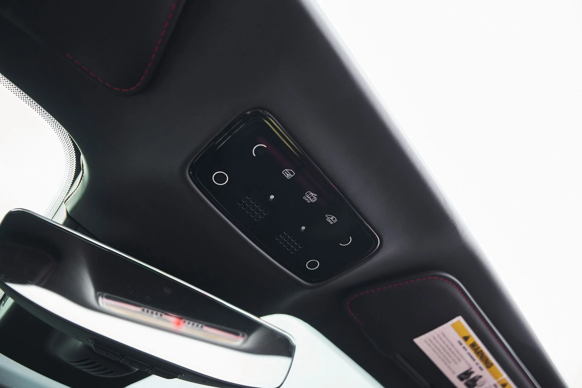 mph068_1302930256_Used_2022_Ferrari_SF_90_Spider_Base_1770767956_f657095750