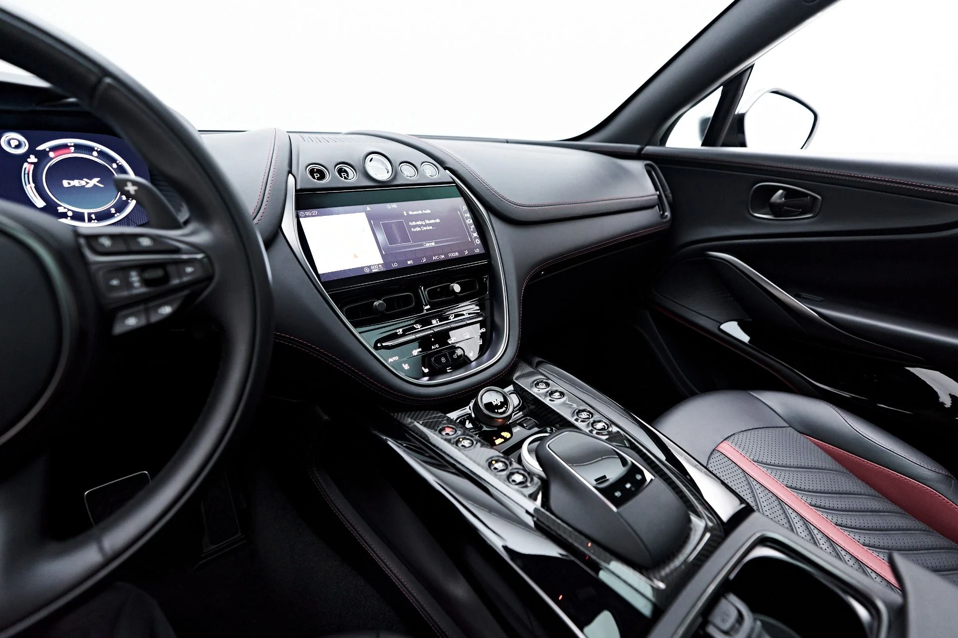 mph068_1322175298_Used_2023_Aston_Martin_DBX_707_1754786768_47851e3ccd