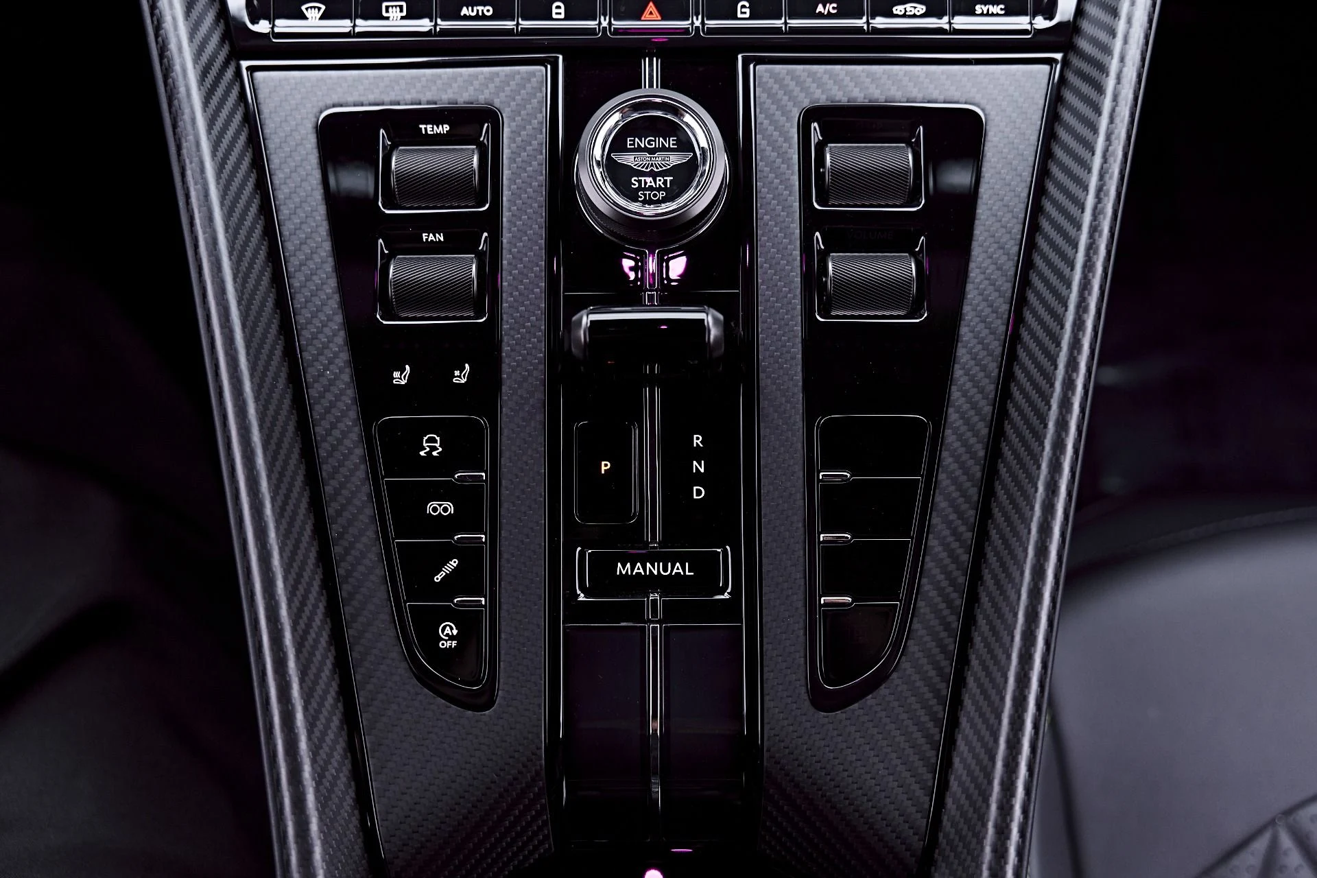 mph068_1330563499_Used_2024_Aston_Martin_DB_12_1781813878_b6da5abf6f