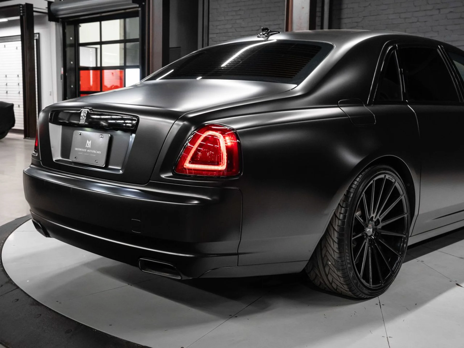 mph068_1357474815_rolls_royce_ghost_2012_b28afe9f2e