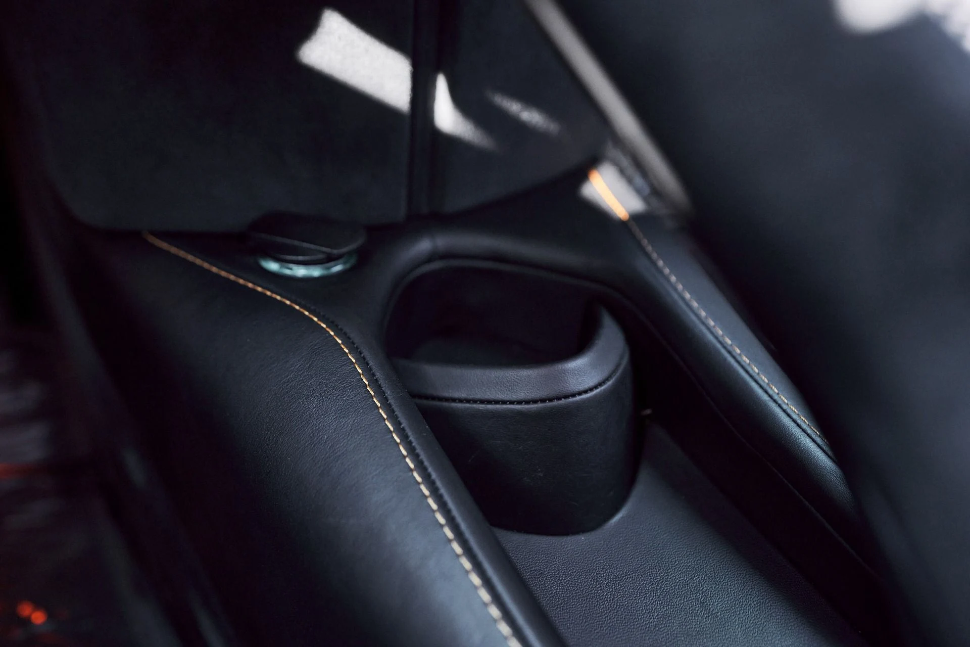 mph068_1369974233_Used_2018_Mc_Laren_720_S_Performance_1764955158_f2330920ab