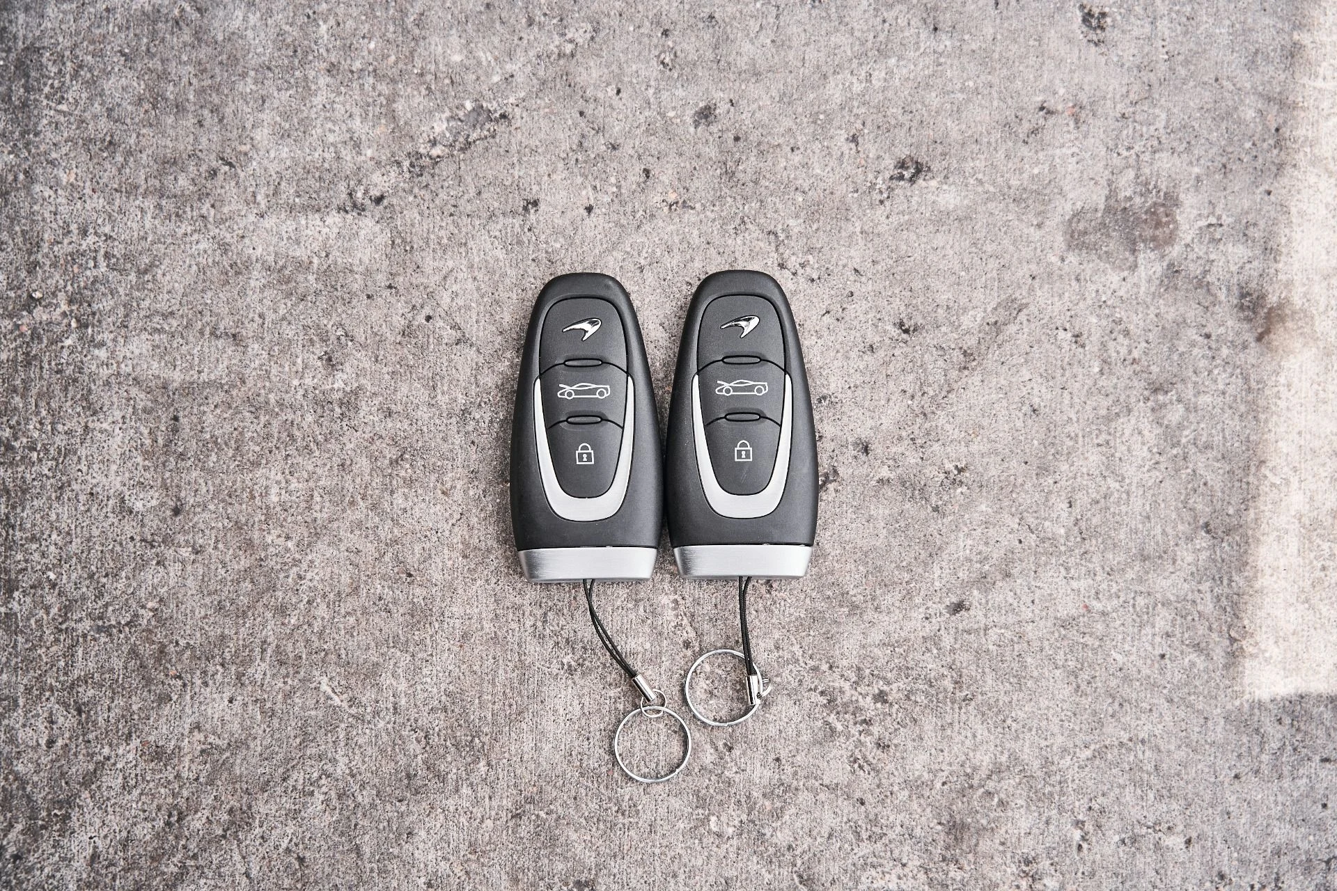 mph068_1420845591_Used_2024_Mc_Laren_Artura_1775583435_e81ac20678