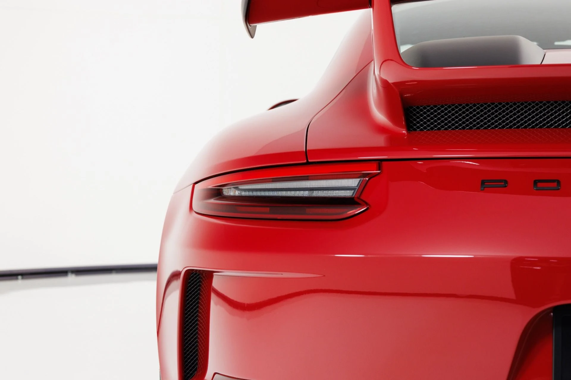 mph068_143028206_Used_2018_Porsche_911_GT_3_1781113331_101e1fdf27
