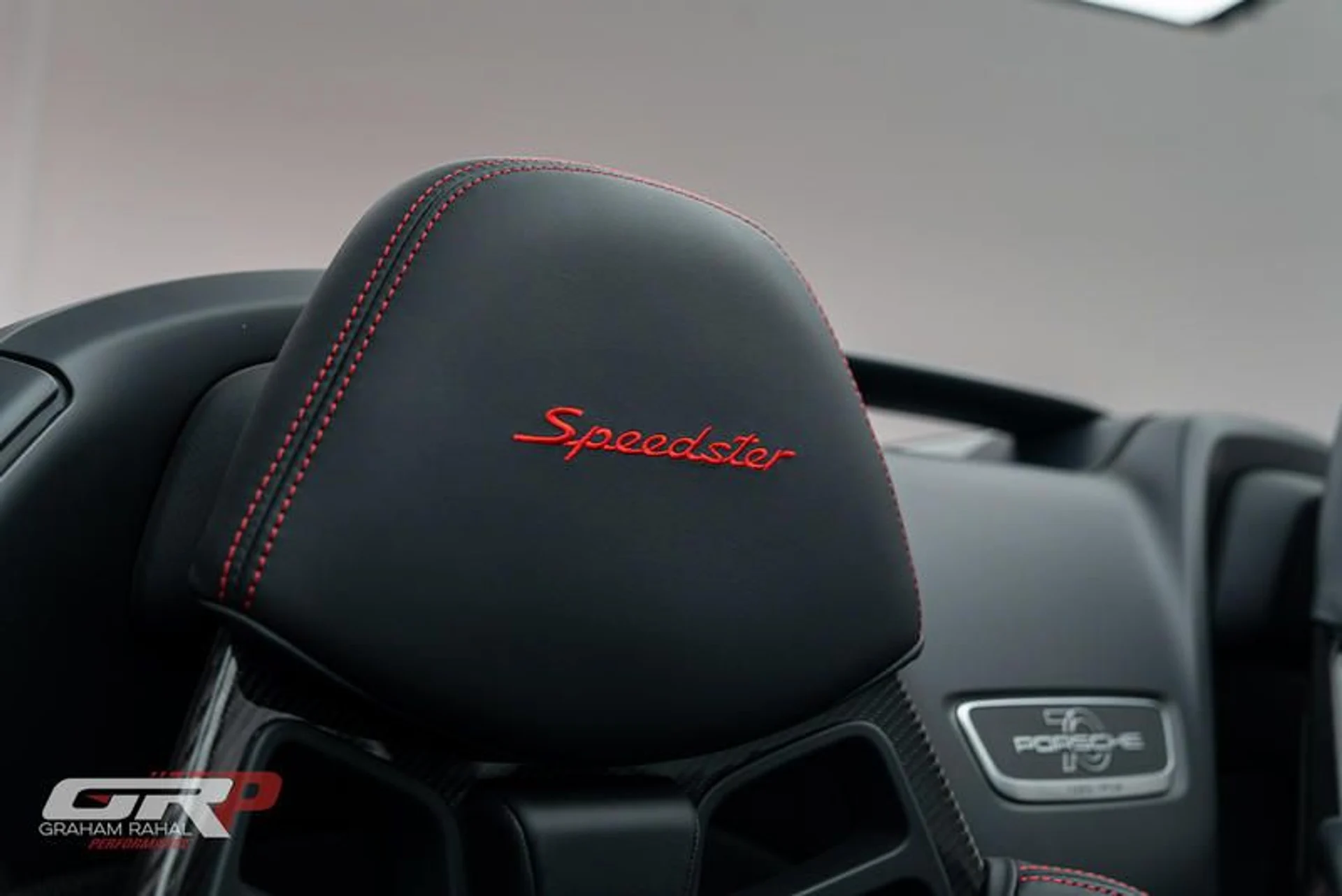 mph068_146145207_4_B4_D327_D_2_E4_C_46_EA_A7_D8_34060_F53_C54_A_24c94e6d42