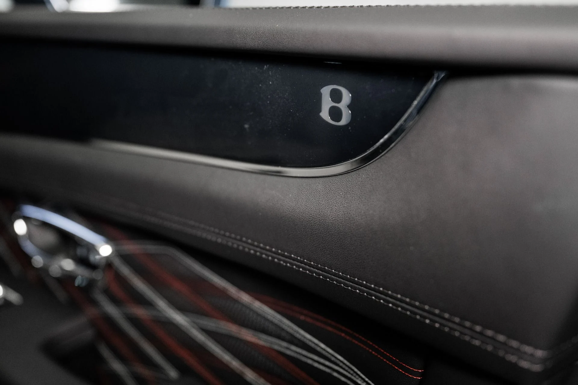 mph068_1463708058_Used_2025_Bentley_Bentayga_EWB_Mulliner_V8_1748092723_72cec5559e