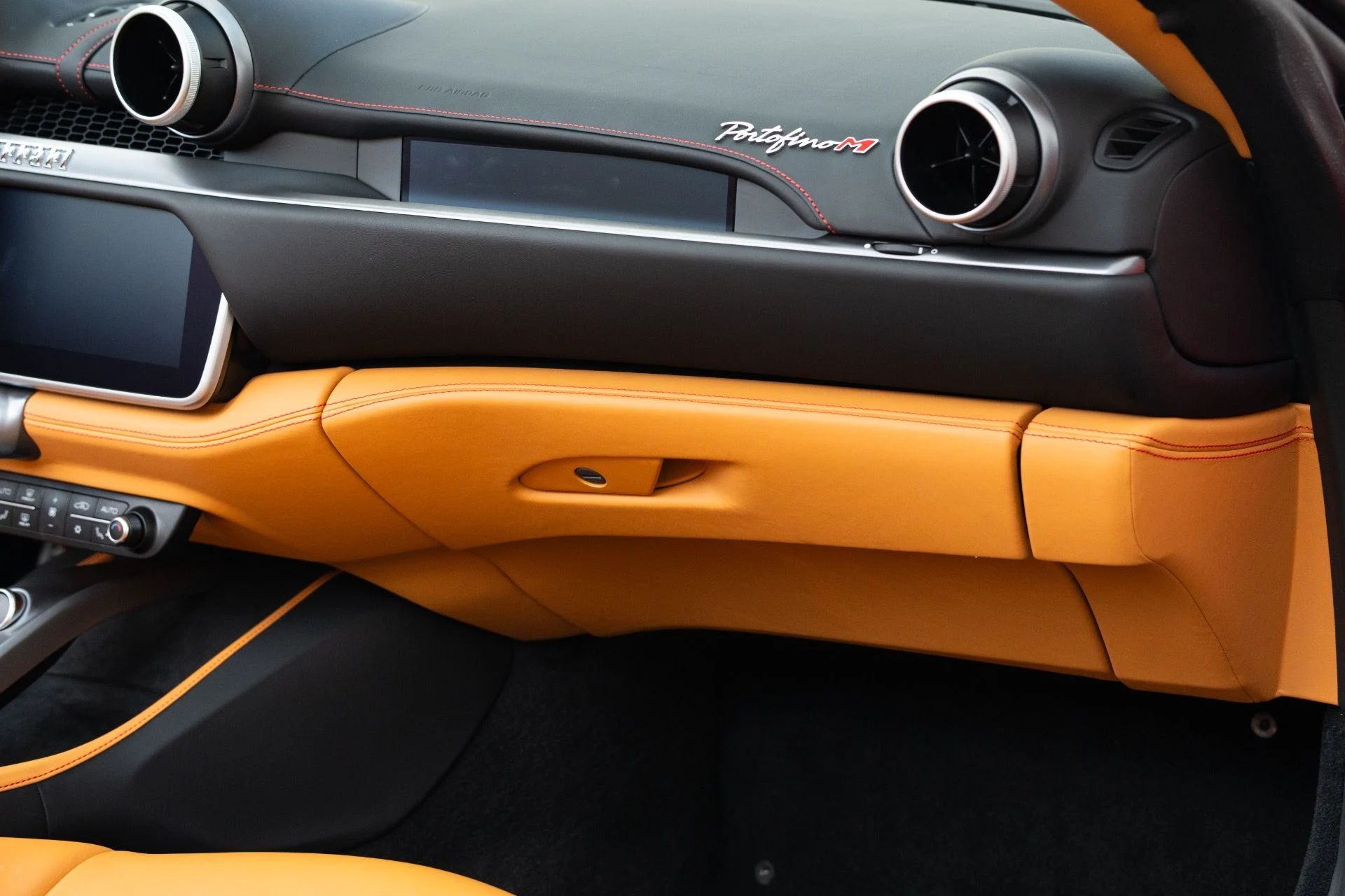 mph068_1509773912_Used_2023_Ferrari_Portofino_M_1770869852_4964ee3476