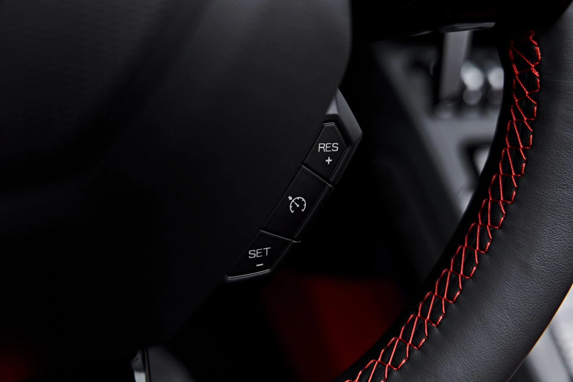 mph068_1542906446_Used_2024_Lamborghini_Huracan_EVO_Base_1791337200_c03d4b0e66