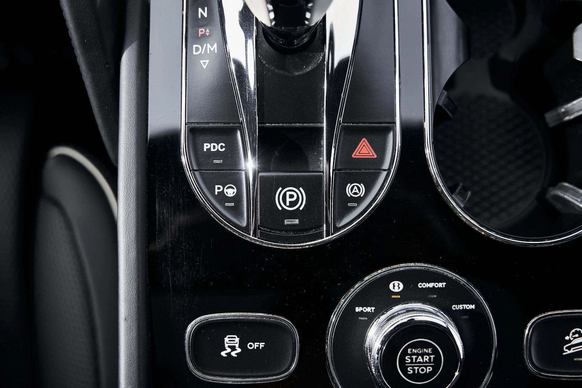 mph068_1584229703_Used_2023_Bentley_Bentayga_EWB_Azure_1769048716_19dec0ee3d