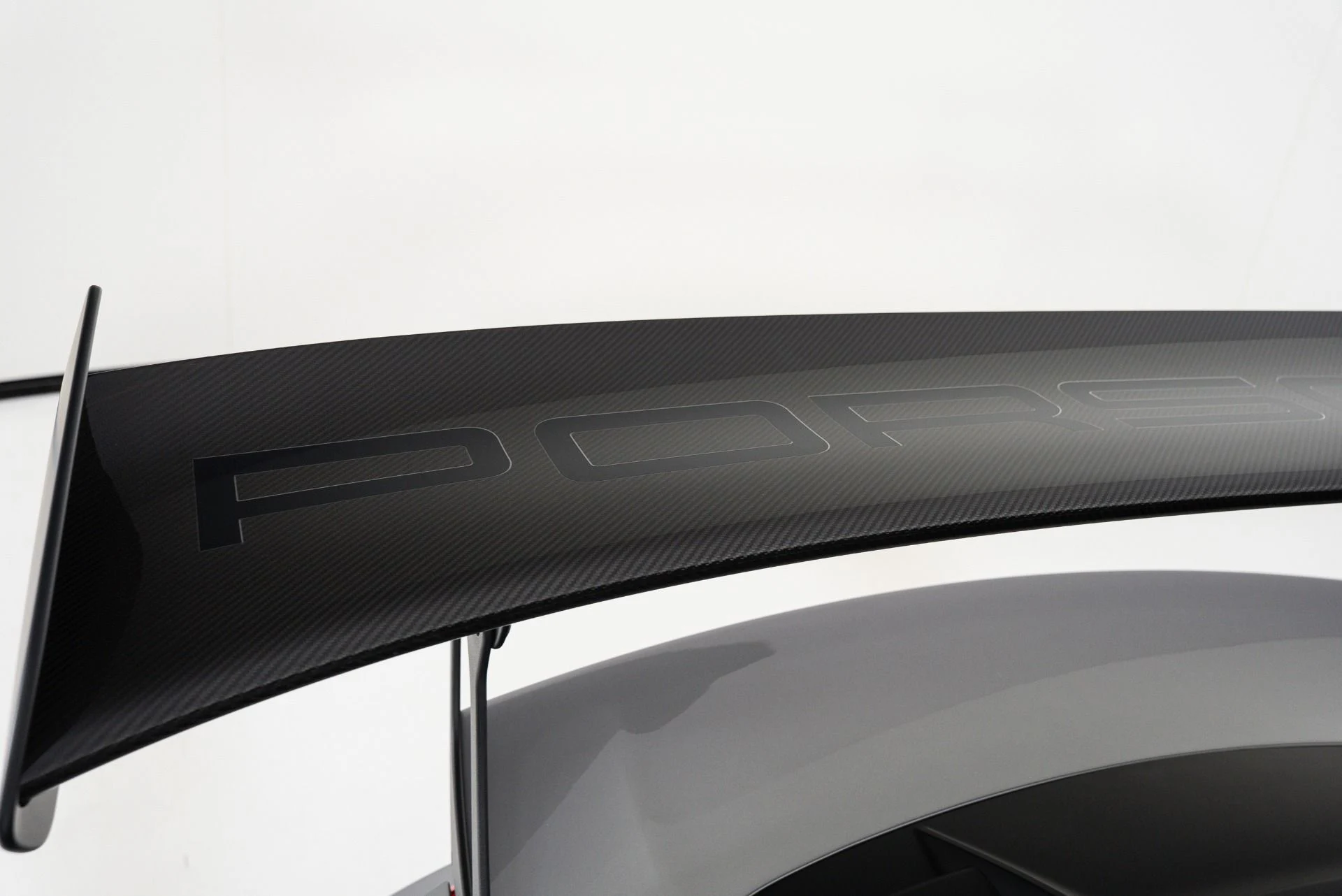 mph068_1648405061_Used_2019_Porsche_911_GT_3_RS_1786044020_0433ee9554