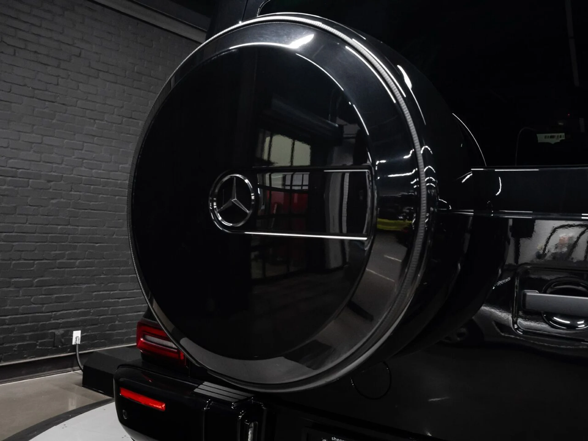 mph068_1710435491_mercedes_benz_g_class_2021_d91879a905