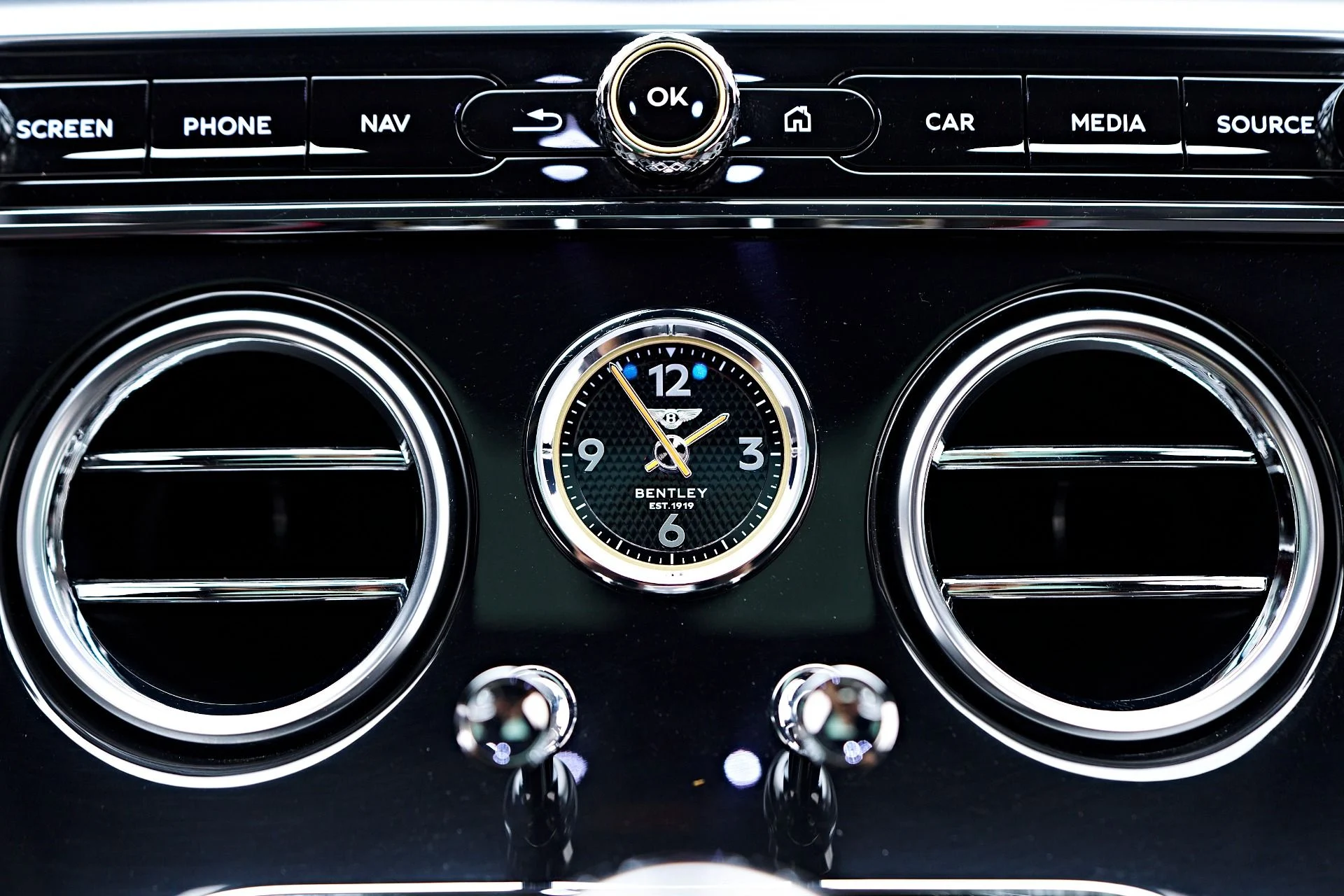 mph068_1738438630_Used_2022_Bentley_Continental_GT_Speed_1754183132_392ec353ce