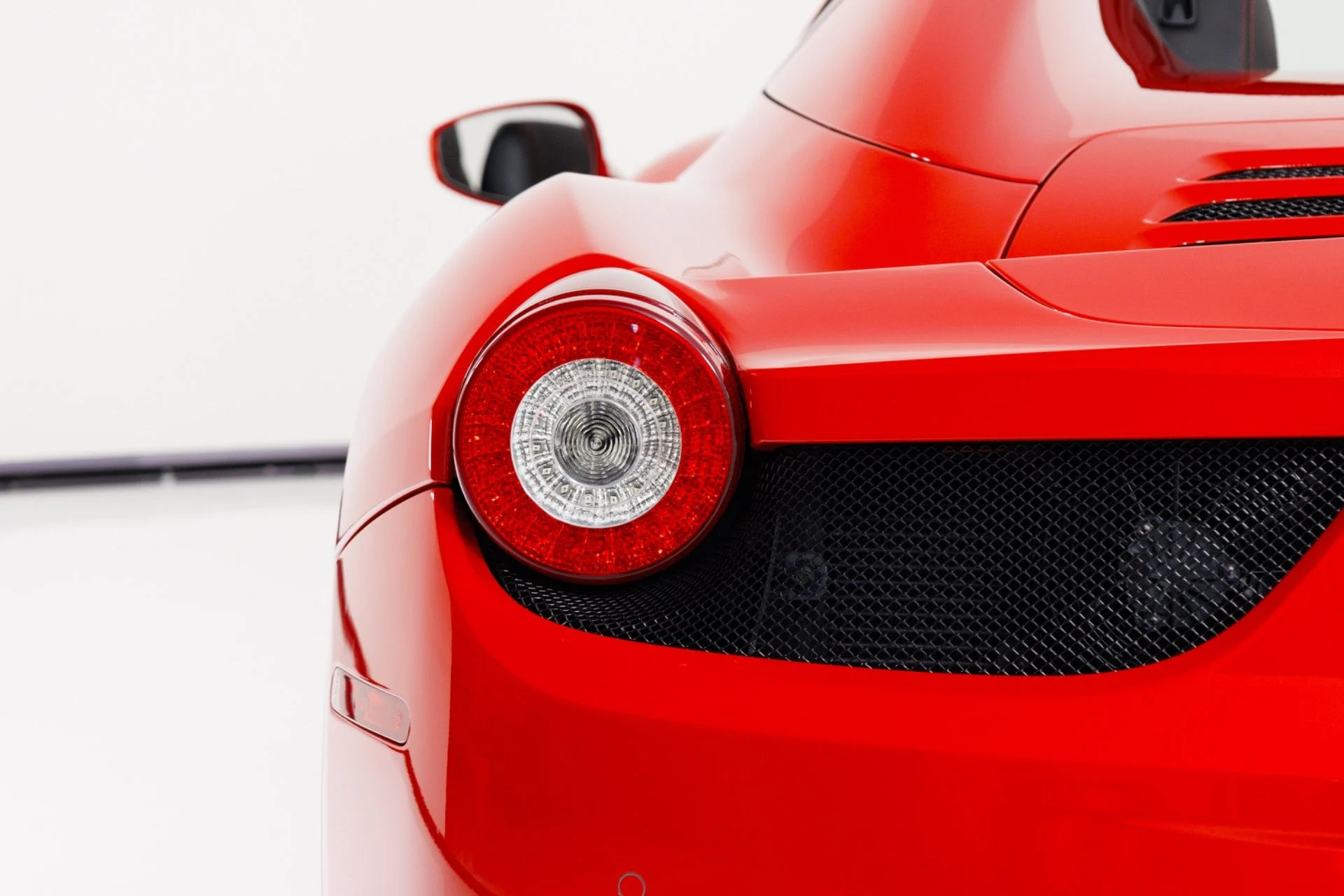 mph068_1835348281_Used_2013_Ferrari_458_Spider_1790709092_9cc8cd4dba