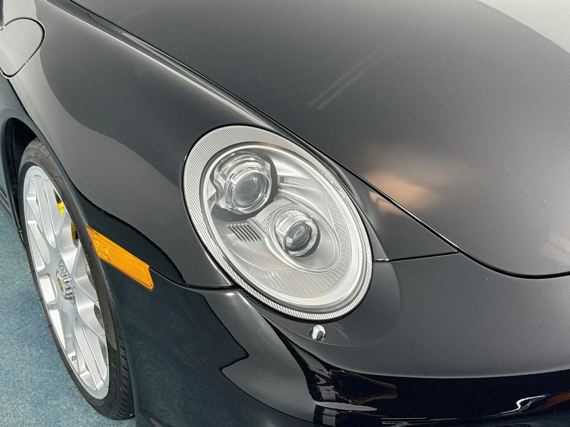 mph068_1835576638_Used_2012_Porsche_911_Turbo_S_1792607222_2c9744940c