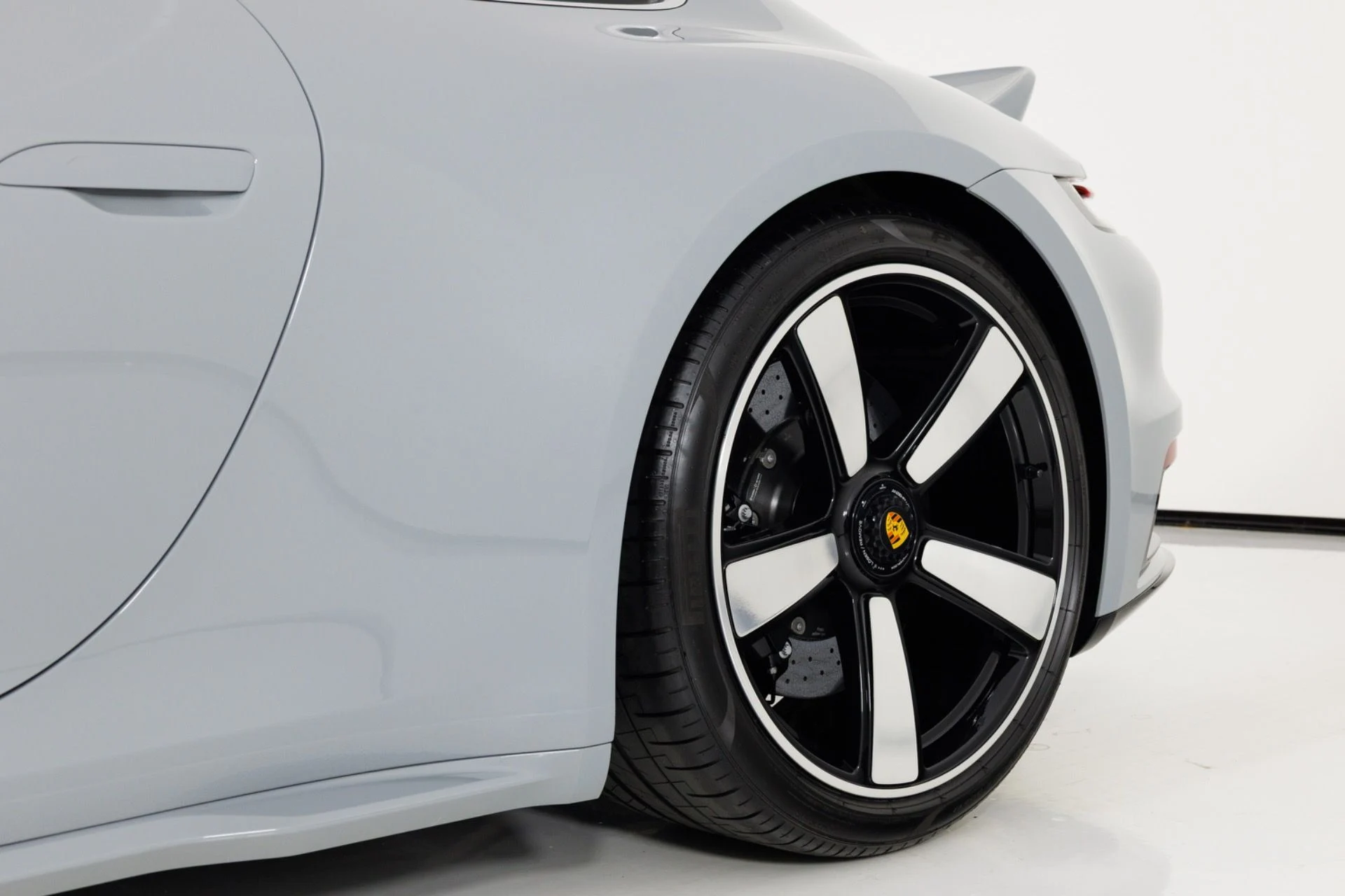 mph068_1852497196_Used_2023_Porsche_911_Sport_Classic_1775497657_14d7cee6f1