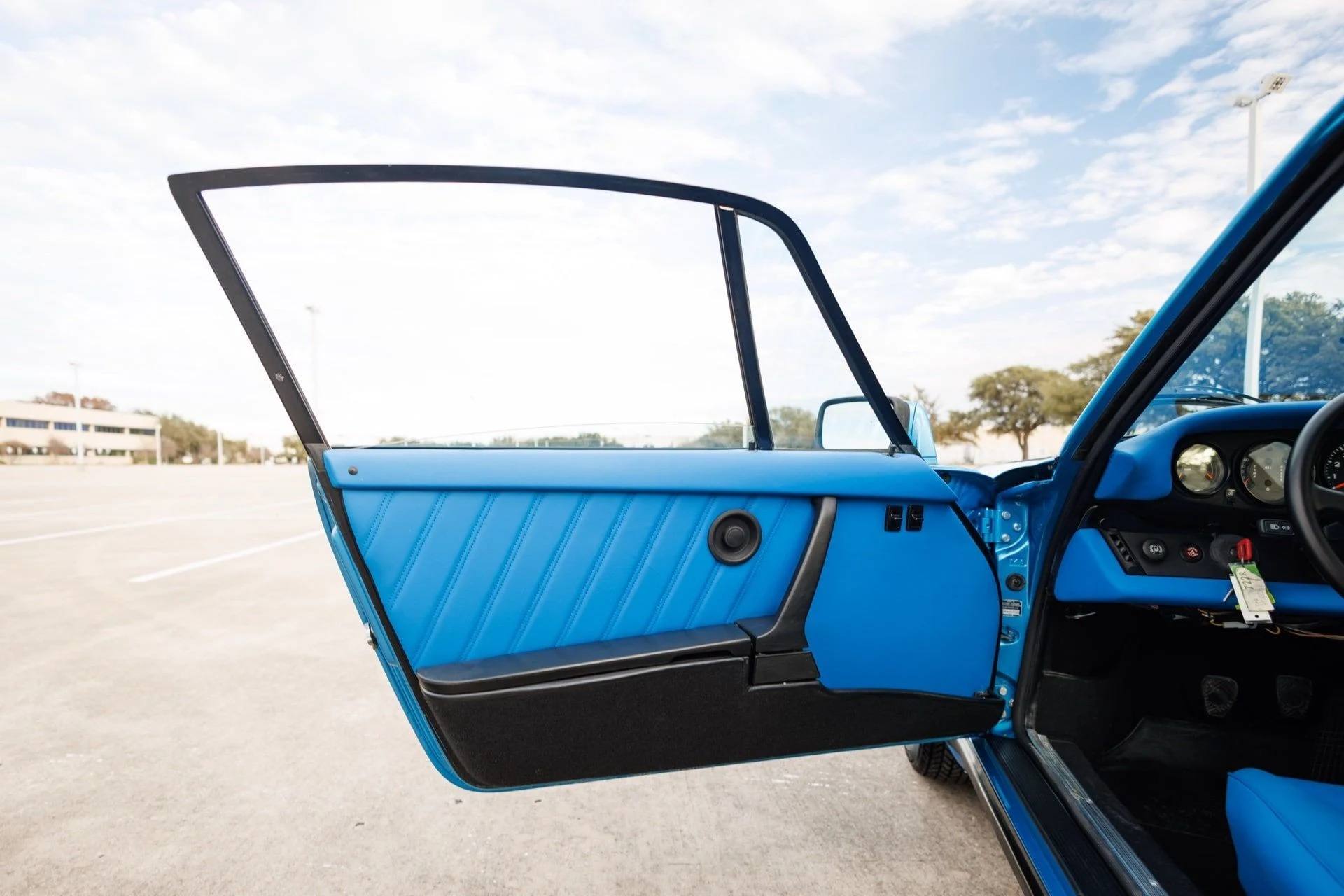 mph068_1919390057_668fd12534c8609b6204e8b4f9edbaa2x_5fe14293b0