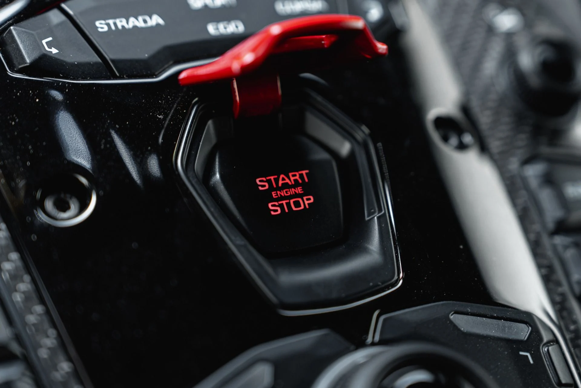 mph068_1981036489_Used_2022_Lamborghini_Aventador_LP_780_4_Ultimae_1792689575_5ab599175a