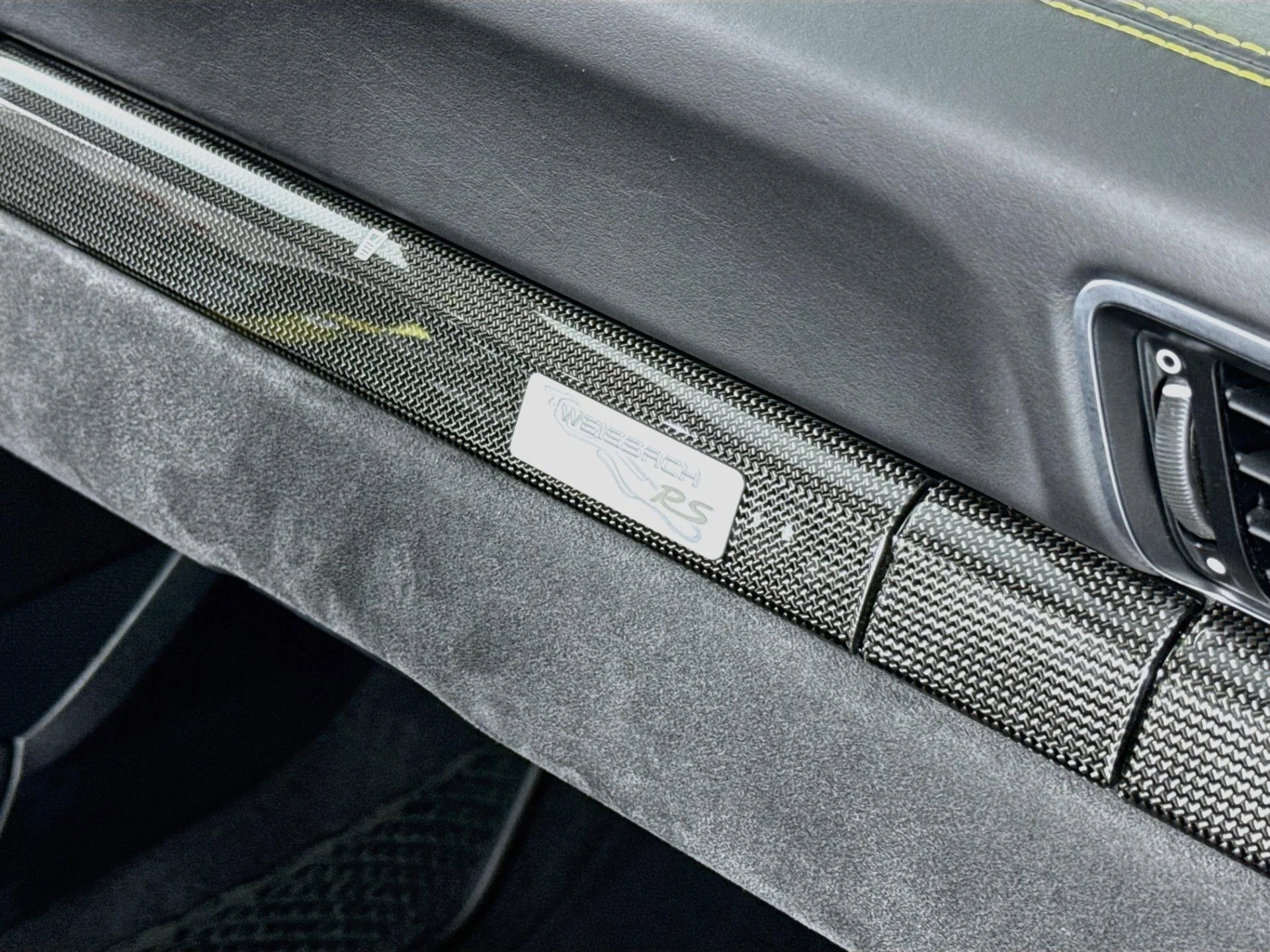 mph068_204098571_Used_2018_Porsche_911_GT_2_RS_1790873199_716e345ff5