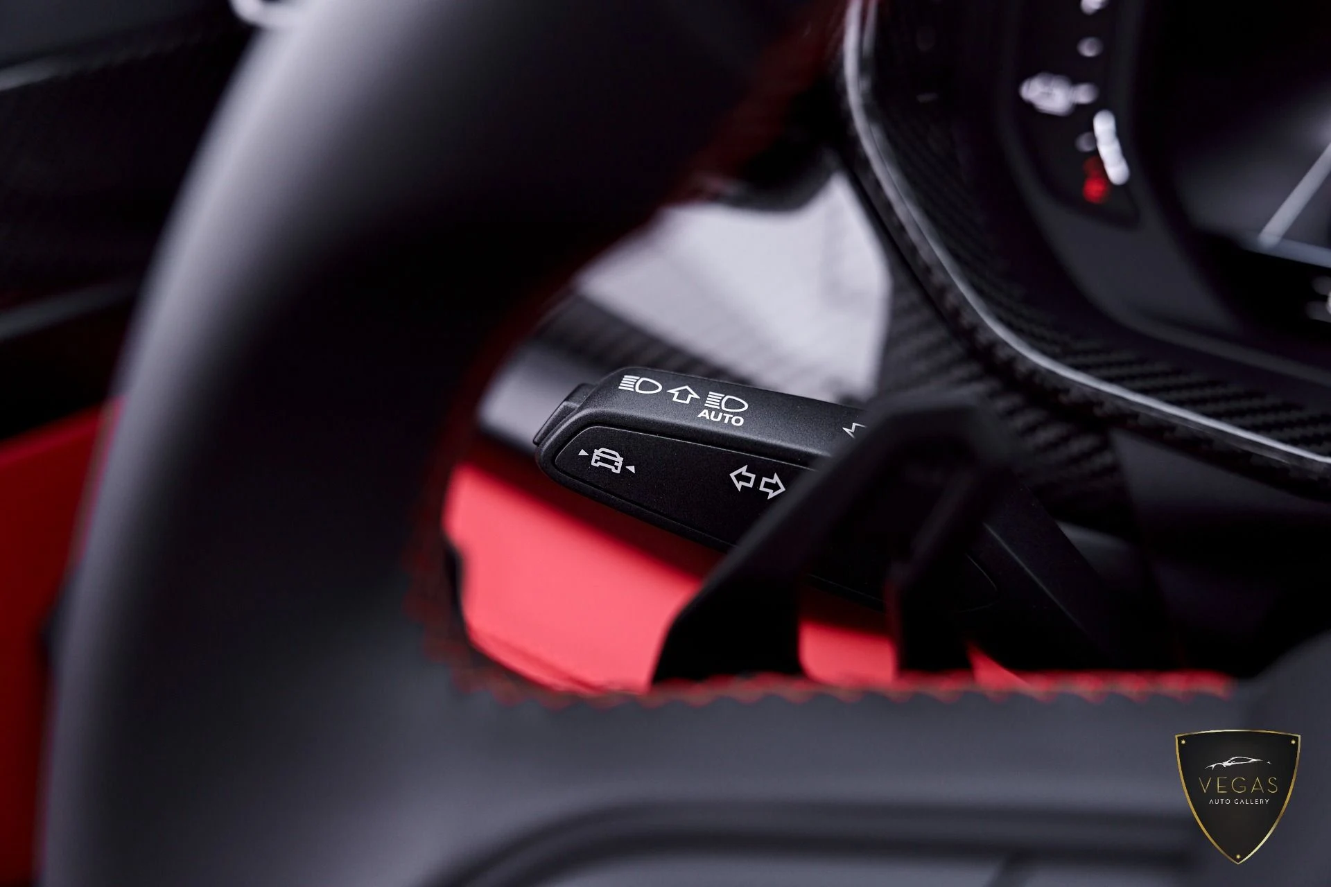 mph068_2101169726_Used_2026_Lamborghini_Urus_SE_1782163625_7e968f0379