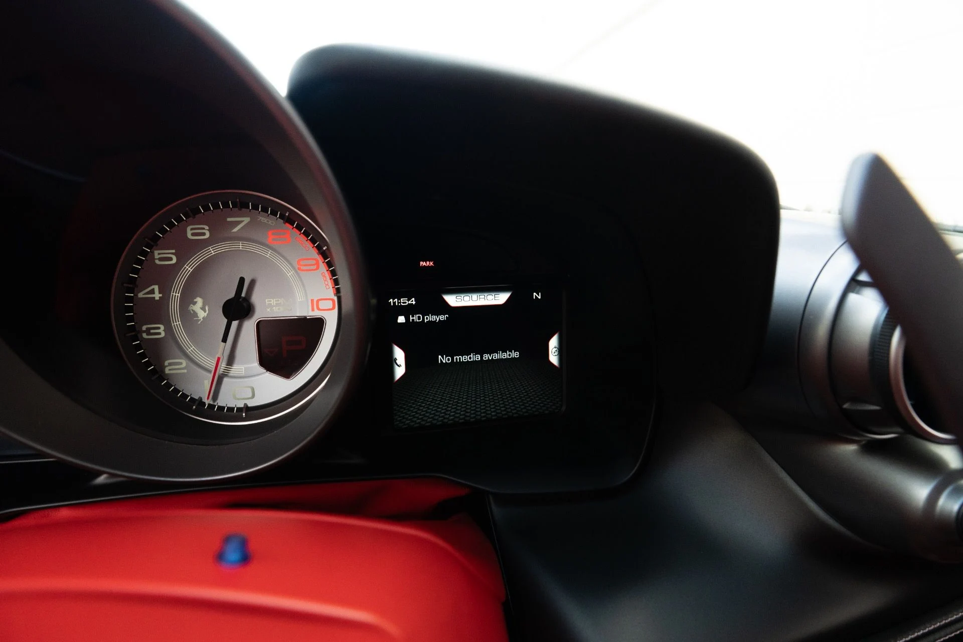 mph068_2128032916_Used_2021_Ferrari_F8_Tributo_1763762778_3a7837bce6