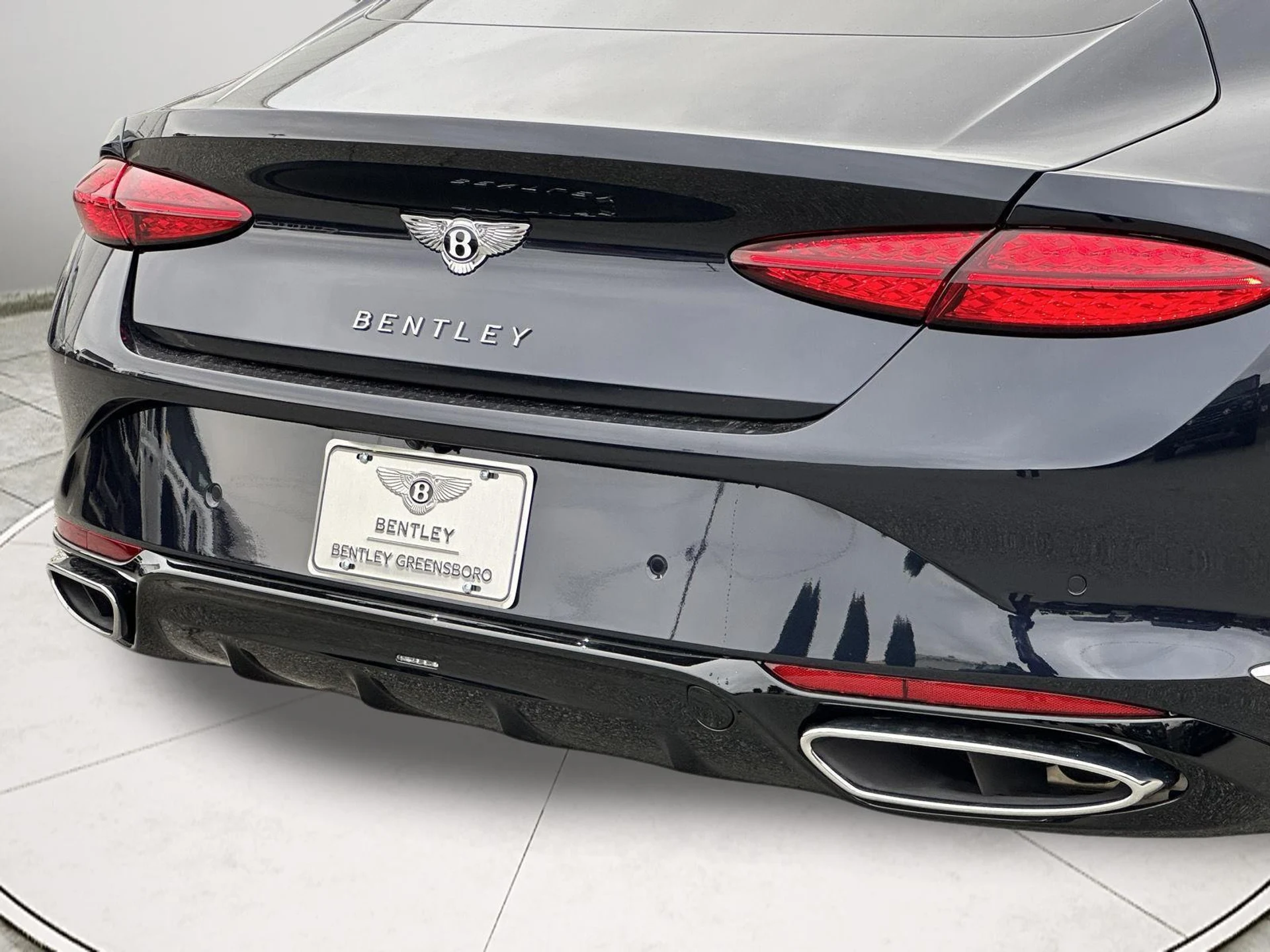 mph068_2208348146_edd203aef0073ad3b4a1f354aac90b2f_0f8a6bb25e