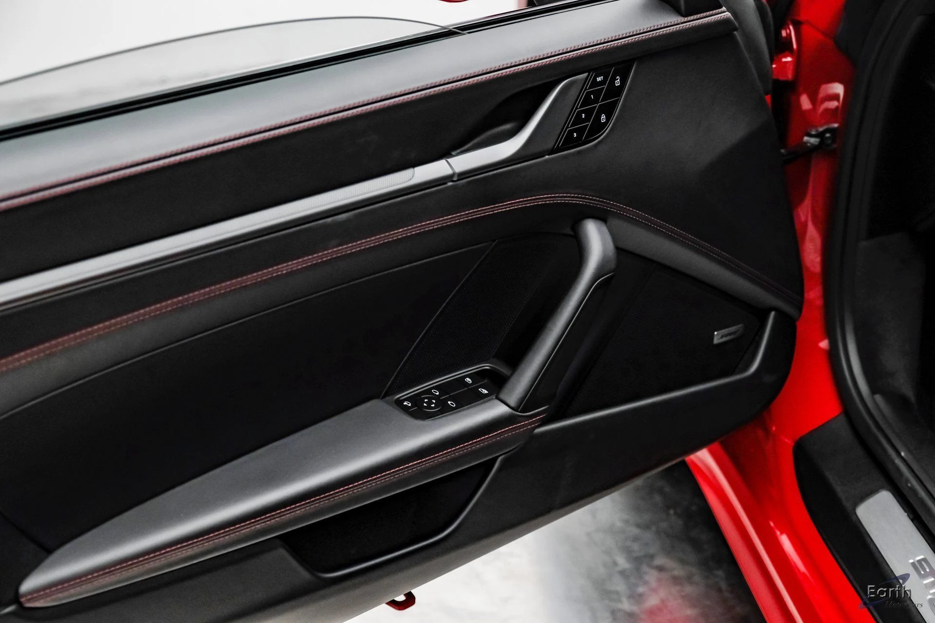 mph068_2225079943_9e62adfa08b184b0e0bad5d14b89616fx_b576366567