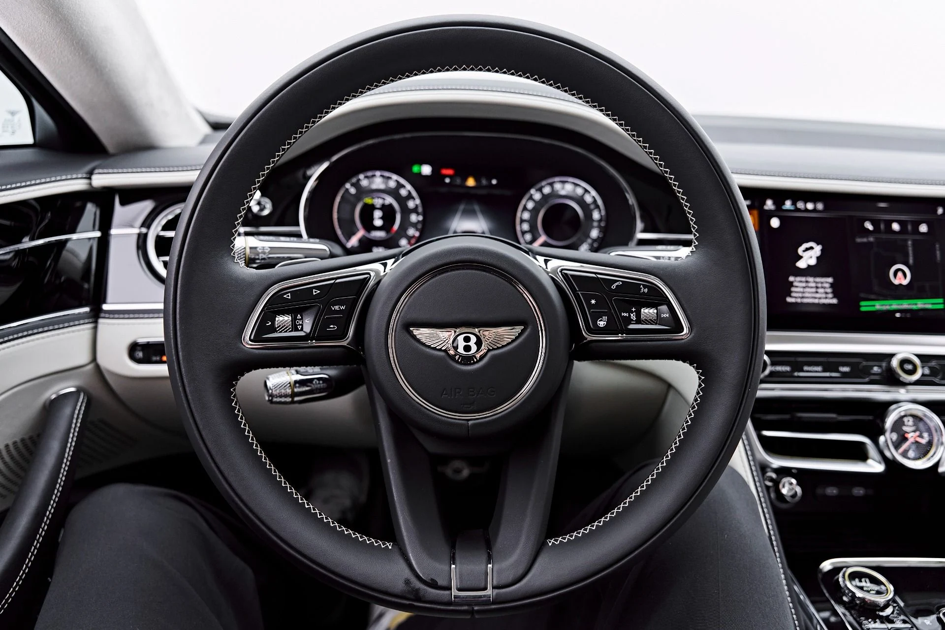mph068_2264287779_Used_2025_Bentley_Flying_Spur_Speed_1786412284_4284583042