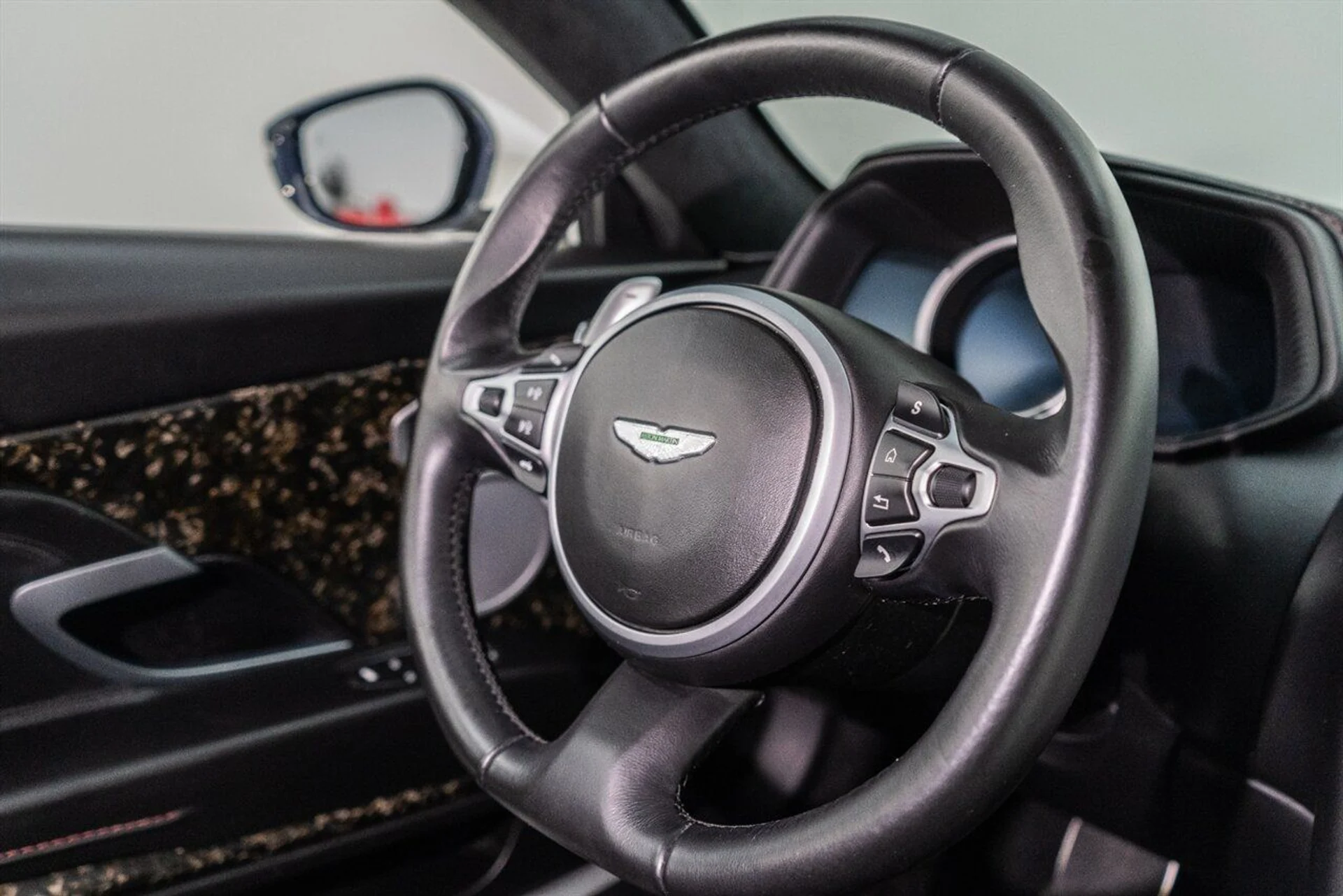 mph068_2272555416_5099354425_1280_287ff5e1d1