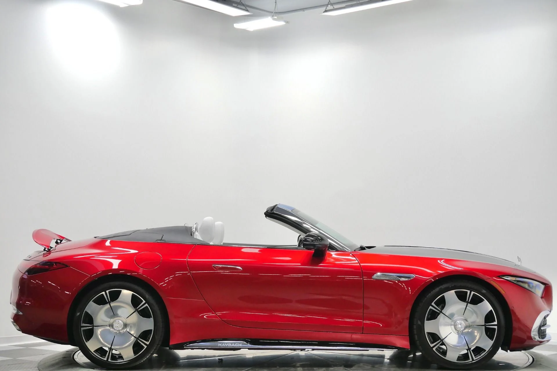 mph068_2299591459_Used_2026_Mercedes_Benz_Maybach_SL_680_Monogram_Series_As_New_Condition_1767976694_f43abd653d