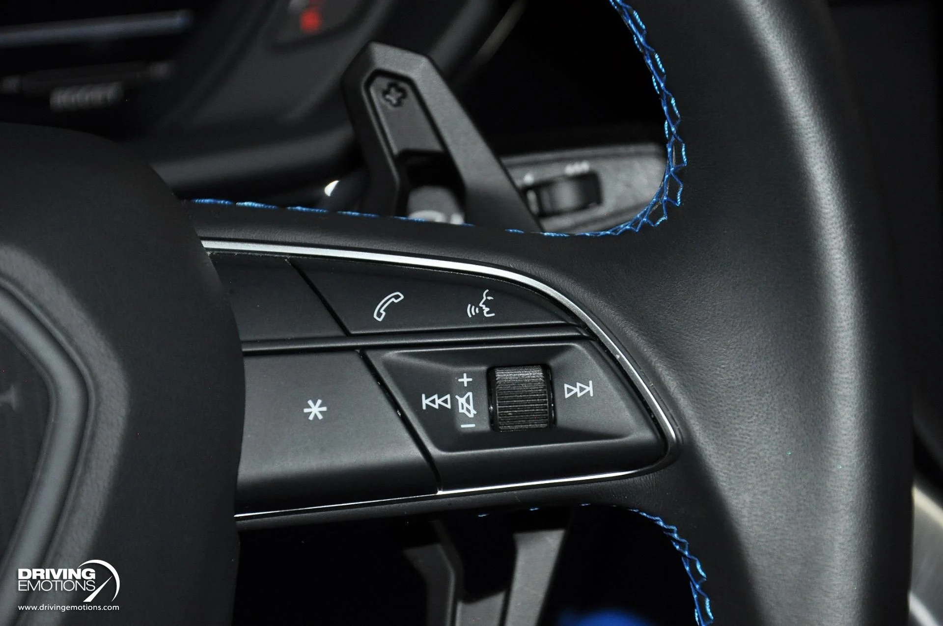 mph068_2360397831_801_p69_l_d0174b1f89