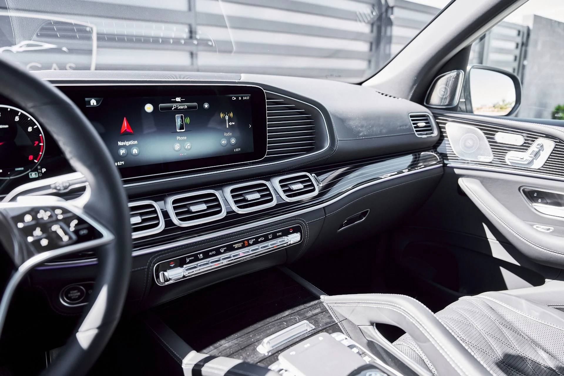 mph068_2375553684_Used_2026_Mercedes_Benz_GLS_Maybach_GLS_600_1776125344_da2aef82ce