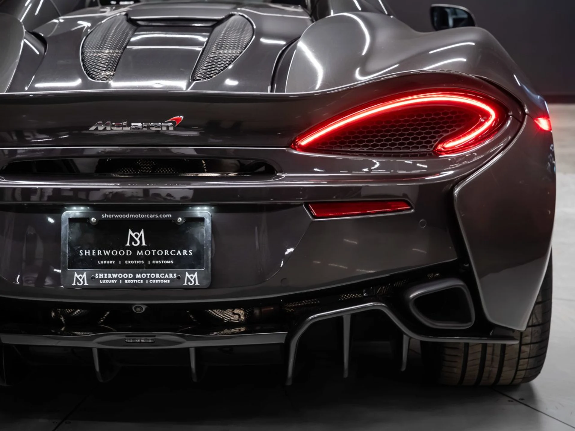 mph068_2450891054_mclaren_570s_2018_5df8116e5e