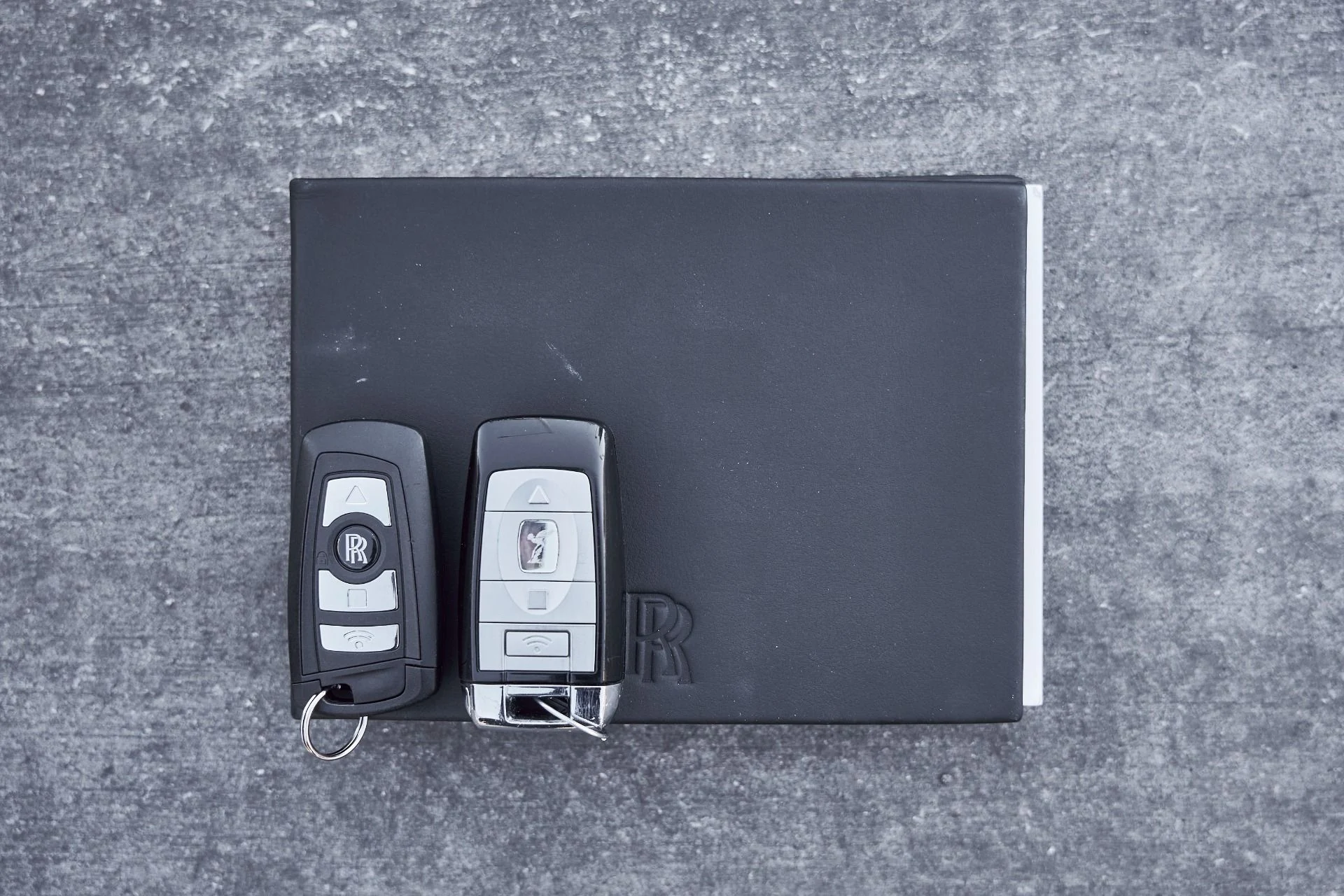 mph068_2468862383_Used_2015_Rolls_Royce_Wraith_Base_1767063595_94cab80bc4