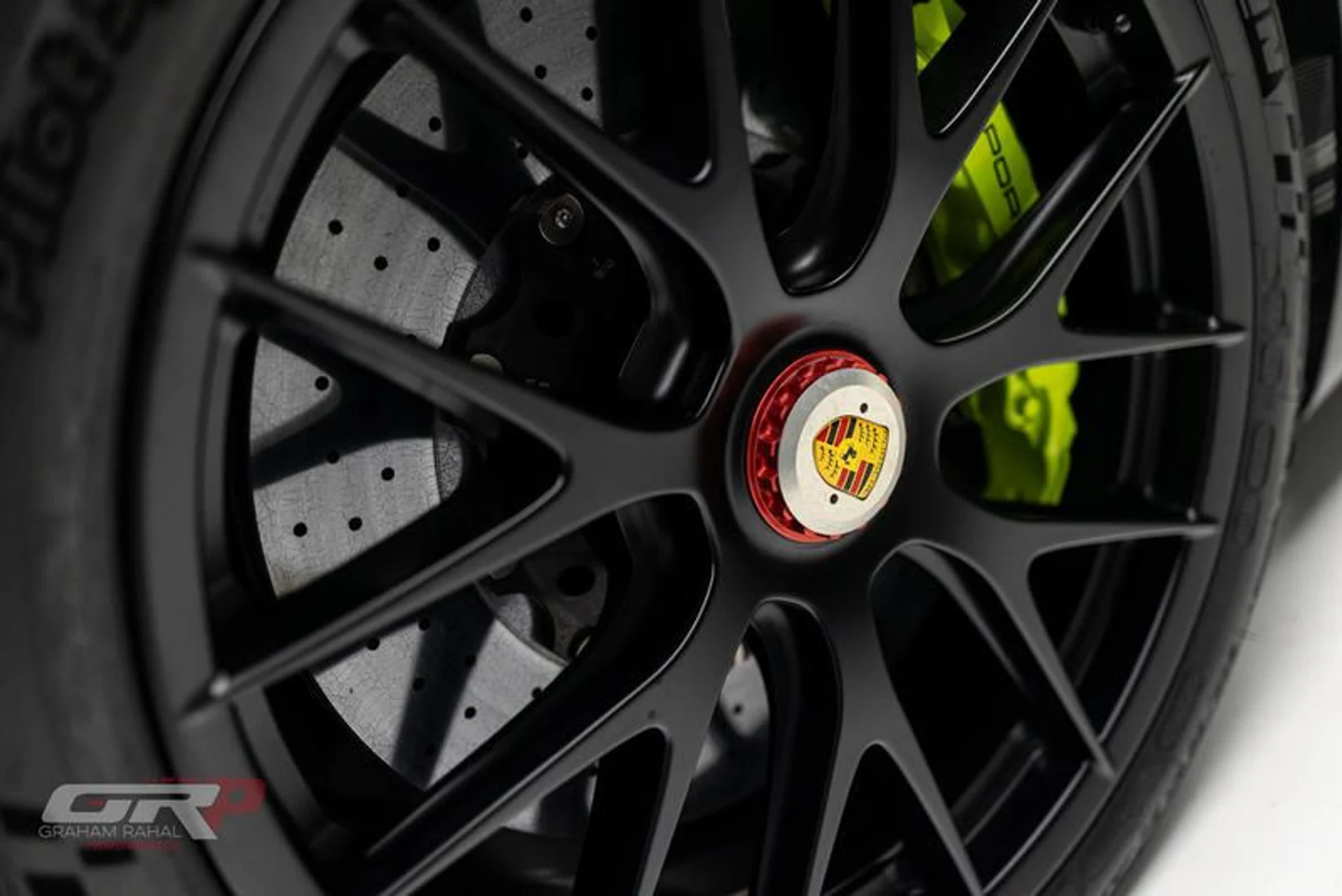 mph068_2535884668_FA_03_CB_1_A_6_E6_E_46_A4_8_DC_7_0_AF_2480_E194_A_1e115c7464