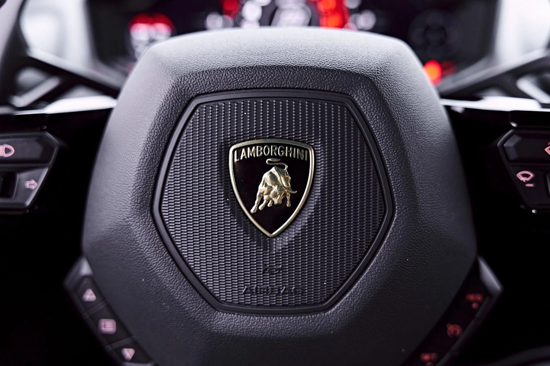 mph068_2638118673_Used_2023_Lamborghini_Huracan_Sterrato_Base_1782841594_70cdfba8d4