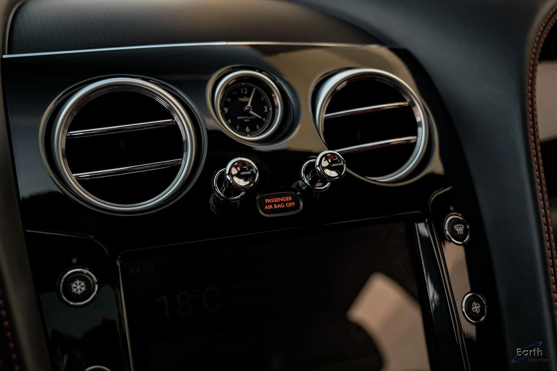 mph068_2740543538_0c013320134105b13e72ba9eeafcc60dx_0b3564f9b9