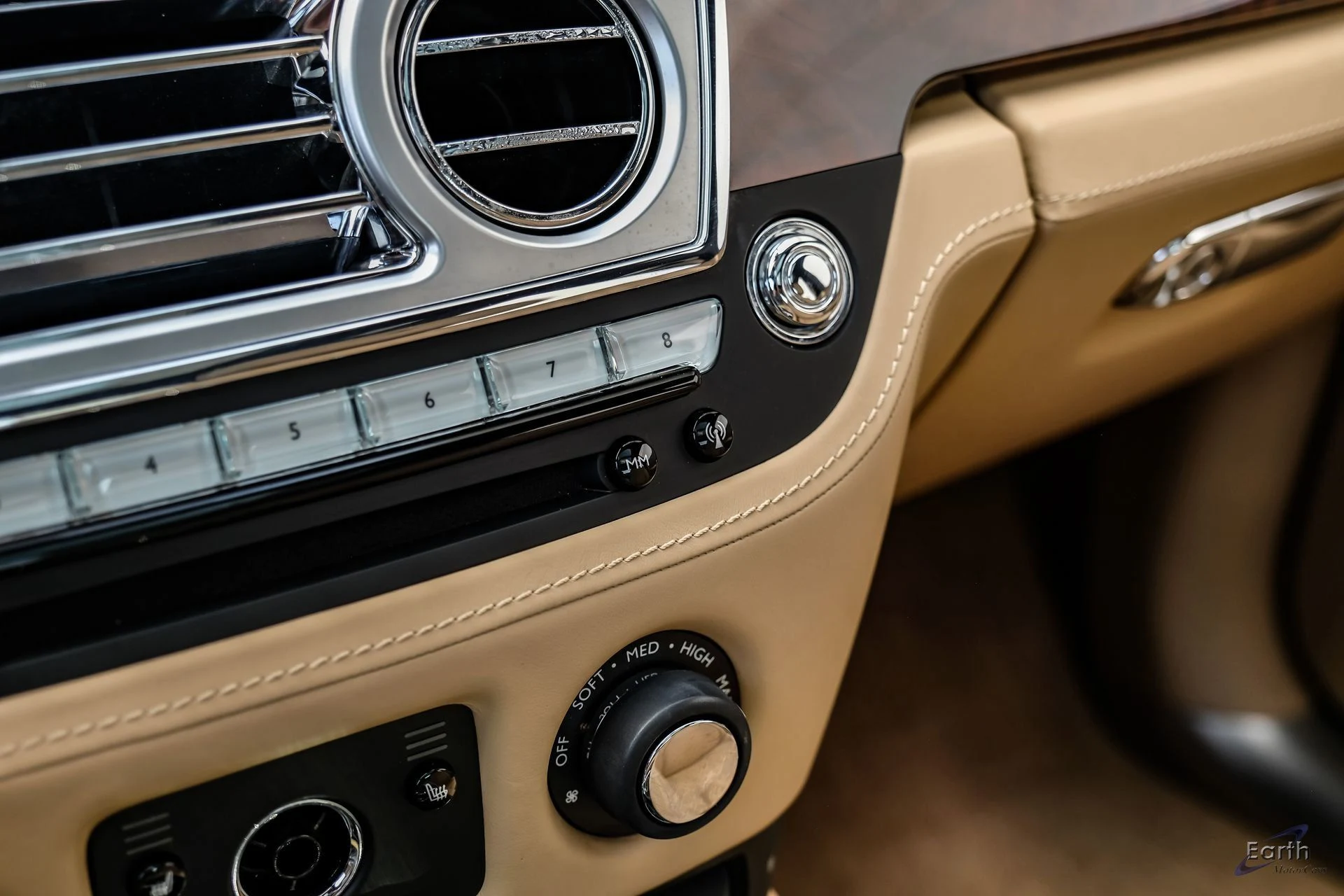 mph068_2802399508_b67ed231db3472f5ead52906746e38a6x_ad72b14ac1