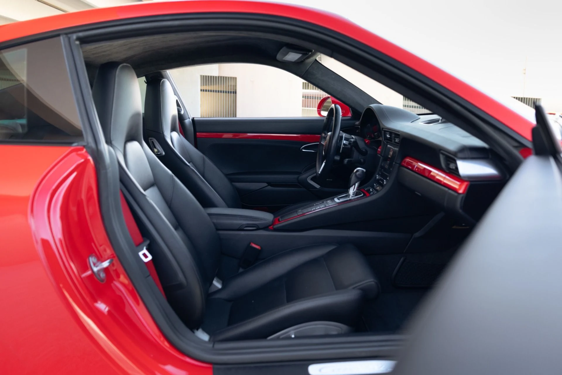 mph068_2817719834_Used_2018_Porsche_911_Carrera_S_1791833797_e75585774d