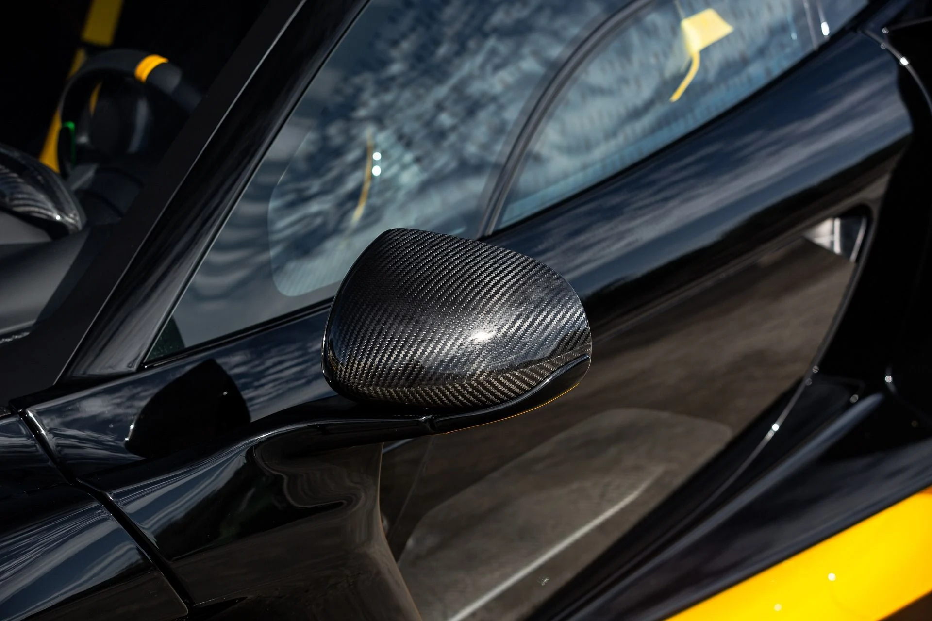 mph068_28641320_131_p69_l_5bd716a41a