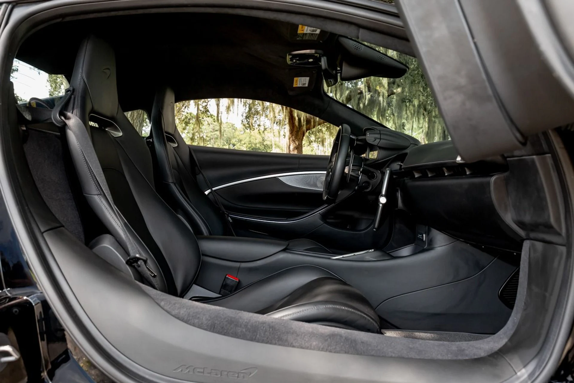 mph068_2884309598_440_p69_l_ca3a911e15