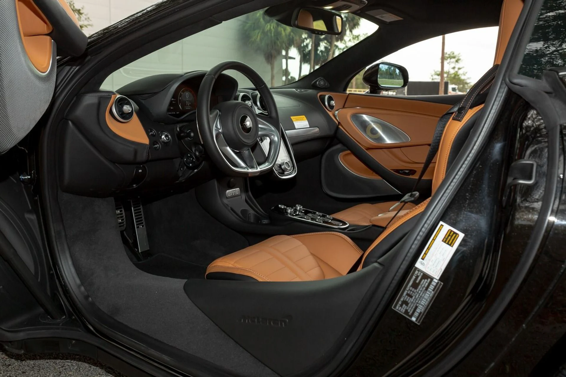 mph068_2977529190_470_p69_l_a08e4e073c