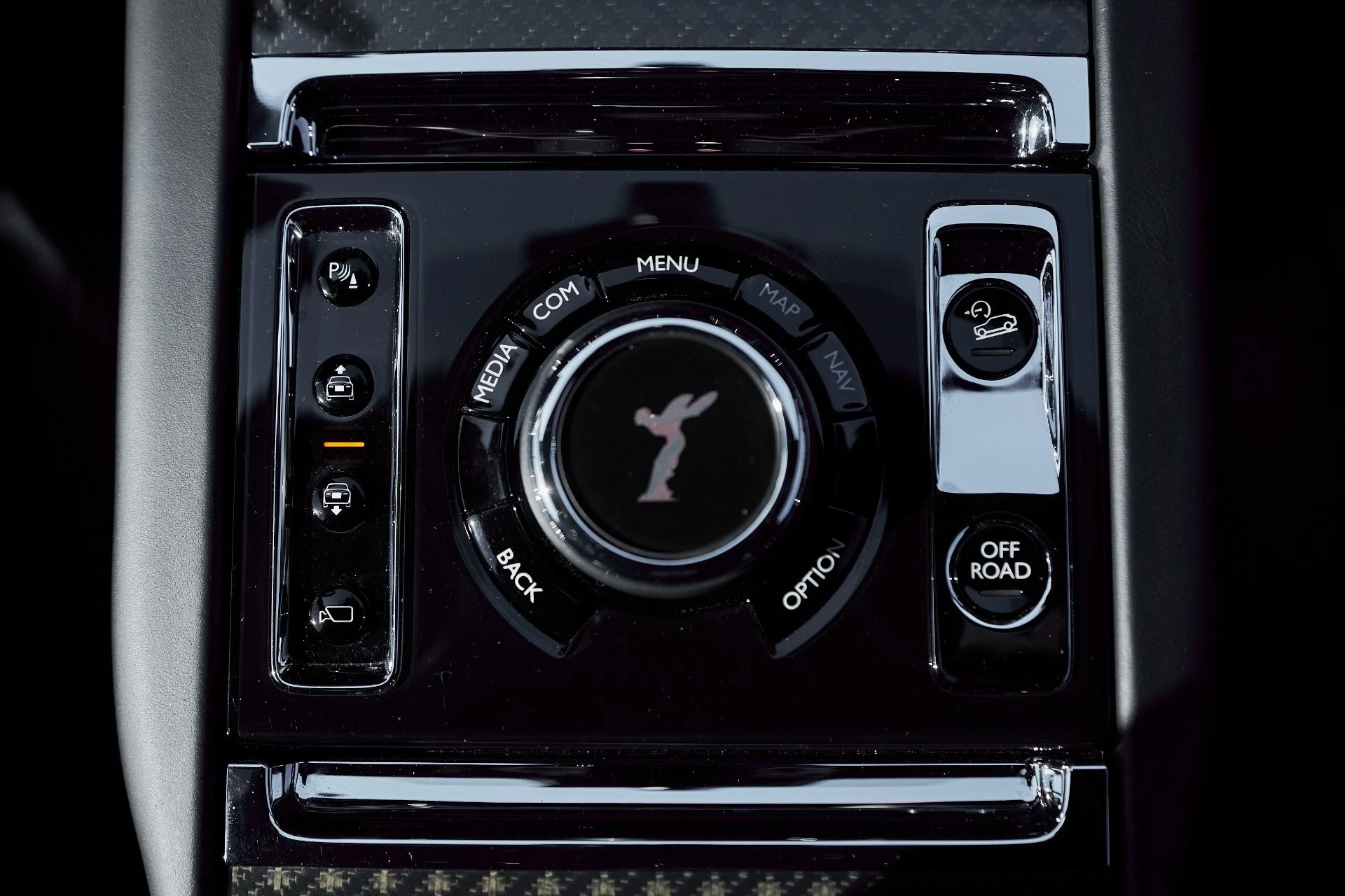 mph068_2992034970_Used_2022_Rolls_Royce_Cullinan_Black_Badge_1764038826_aa3818e4ee