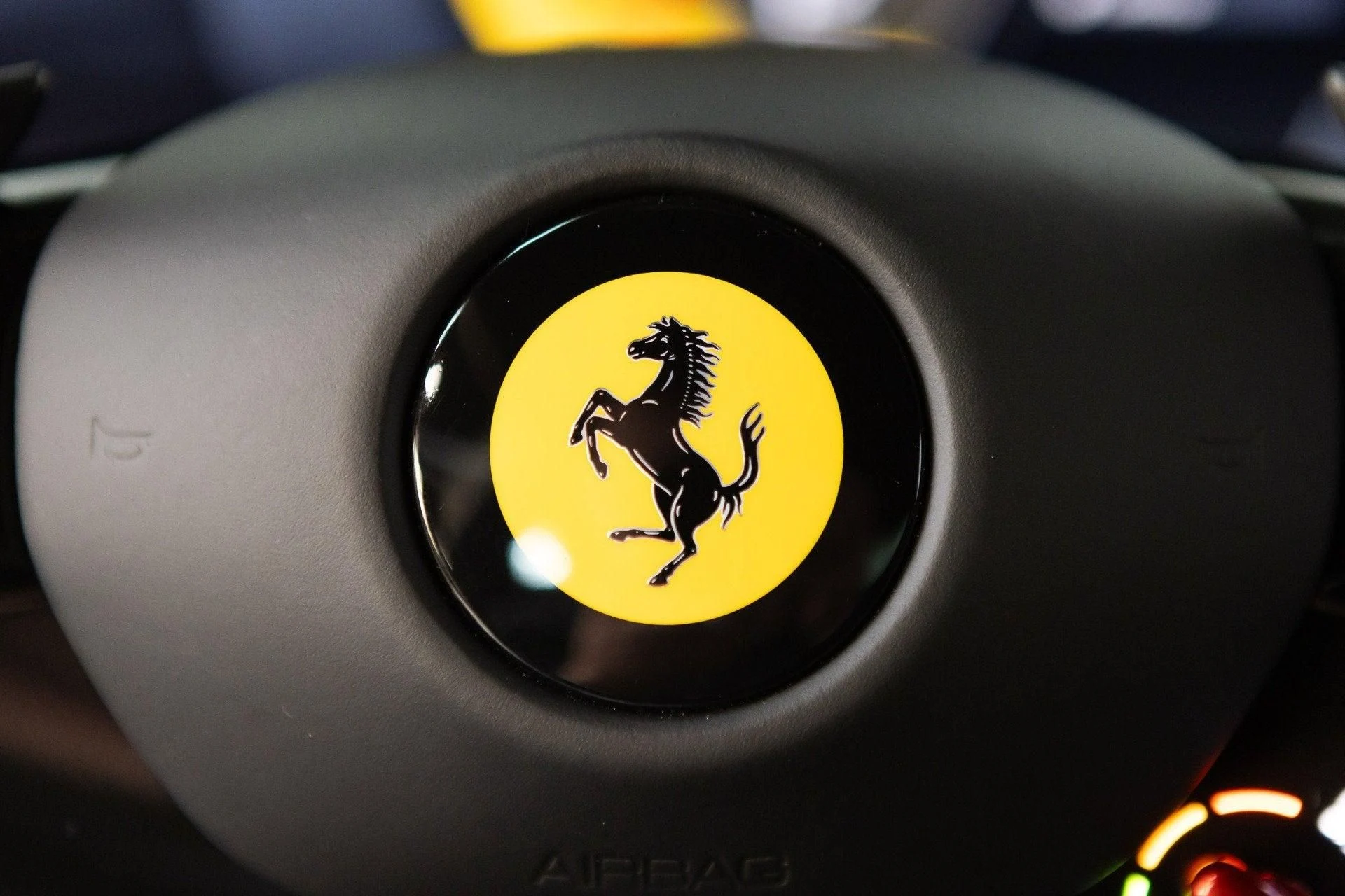 mph068_3001713929_Used_2022_Ferrari_Roma_1780581086_7463e47d51