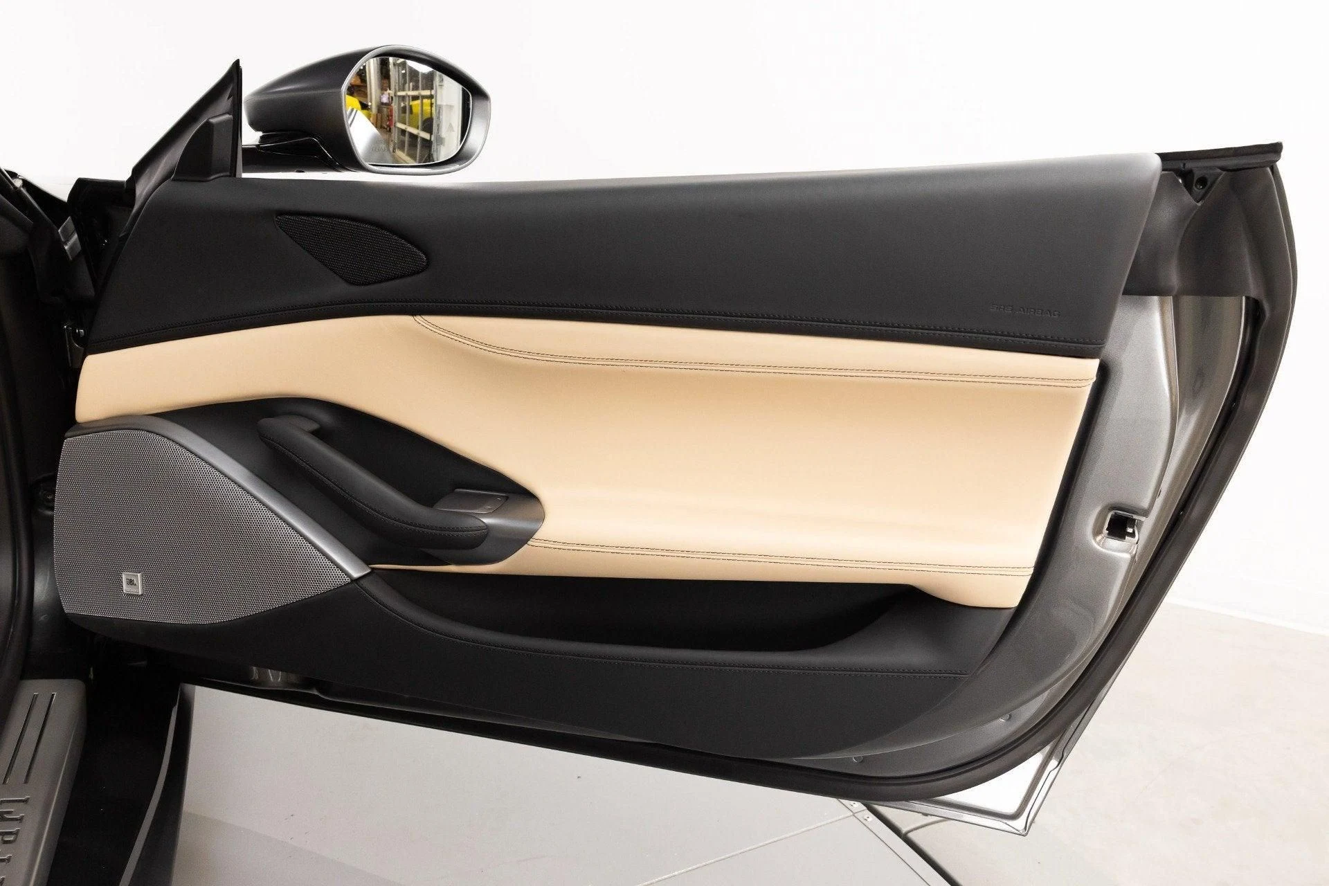 mph068_3068219123_Used_2023_Ferrari_Portofino_M_1784803730_ba03544da5